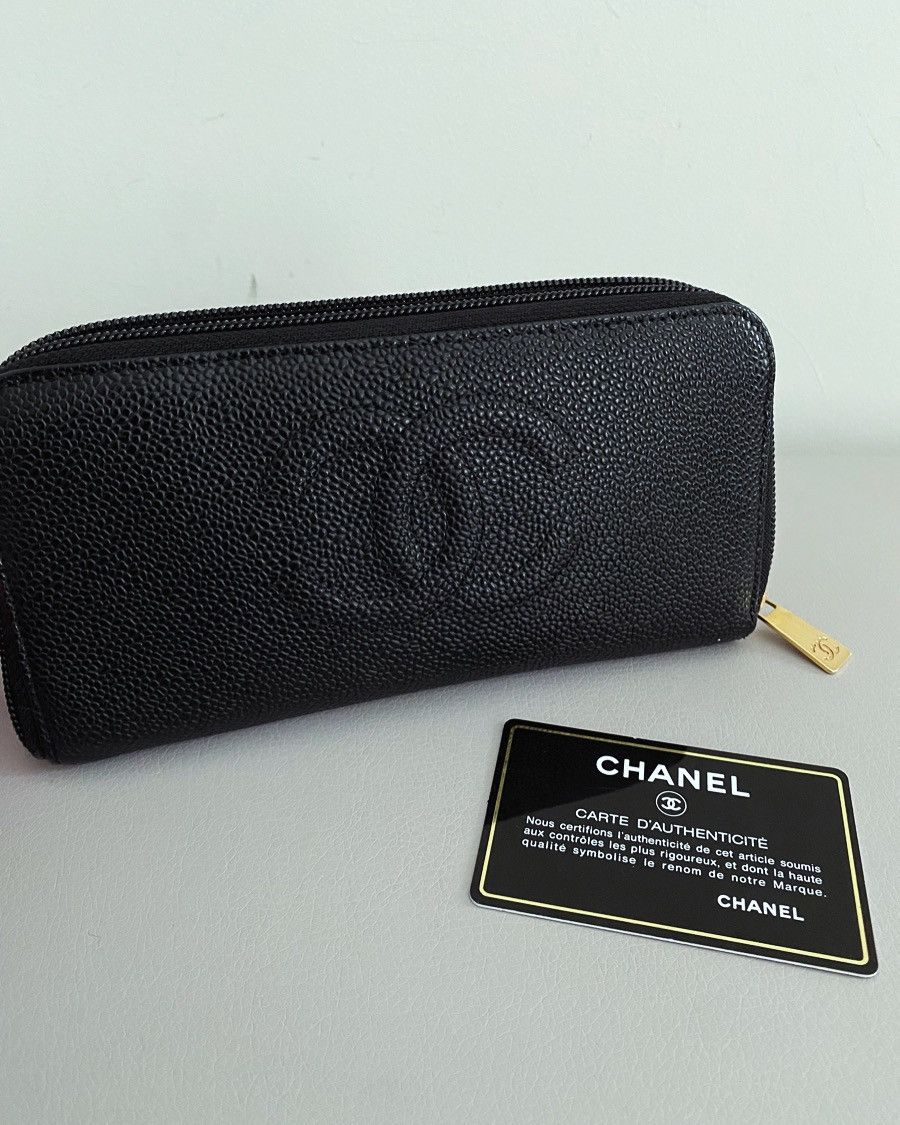 image of Authentic Chanel Vintage Wallet in Black, Women's