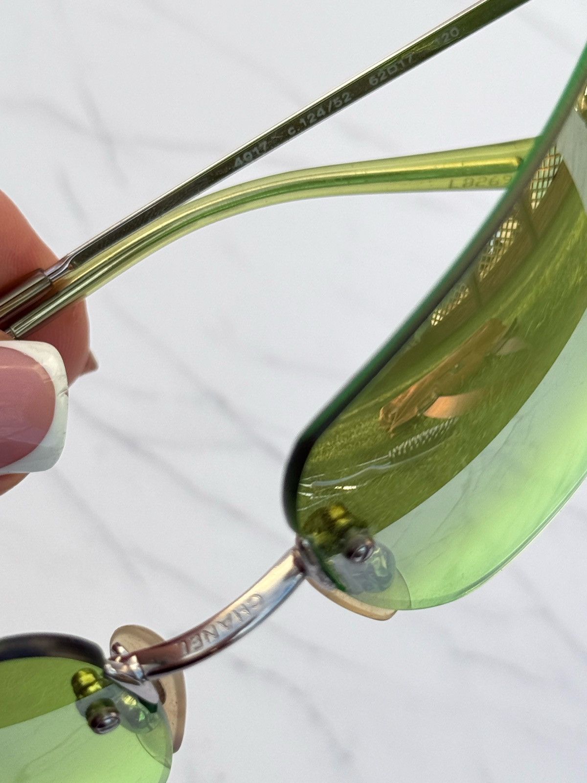Chanel Chanel vintage sunglasses 4017 Green rare lens Size ONE SIZE - 17 Thumbnail