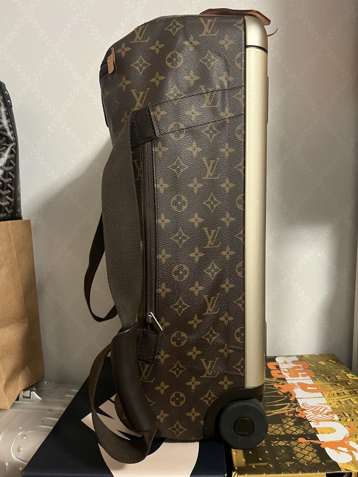 Louis Vuitton Louis Vuitton Horizon 55 Soft Duffle Size ONE SIZE - 4 Thumbnail