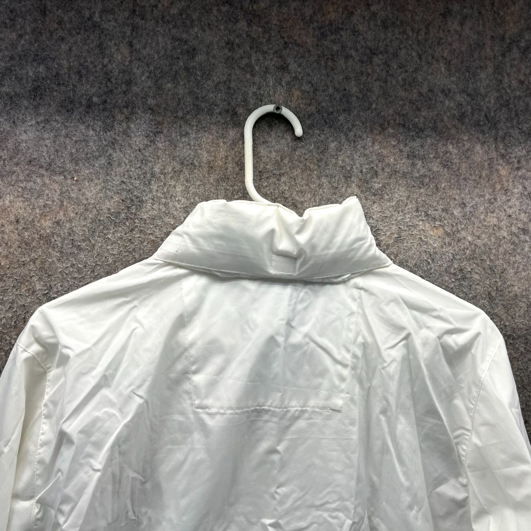 Izod VINTAGE IZOD Jacket Mens M White Windbreaker Lightweight Zip Up XFG Size US M / EU 48-50 / 2 - 7 Thumbnail