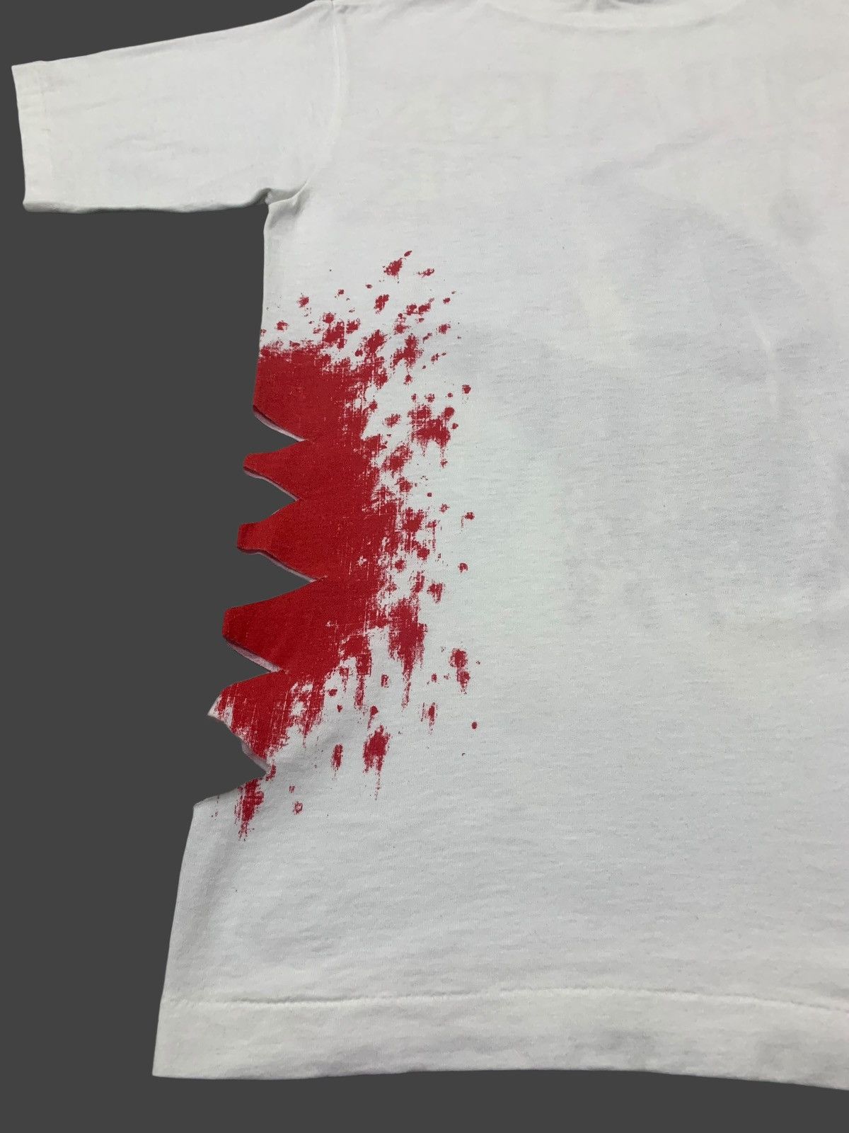 Vintage 80s Vintage Shark Attack 3D Bite Art Single Stitch Tees Size US M / EU 48-50 / 2 - 9 Thumbnail