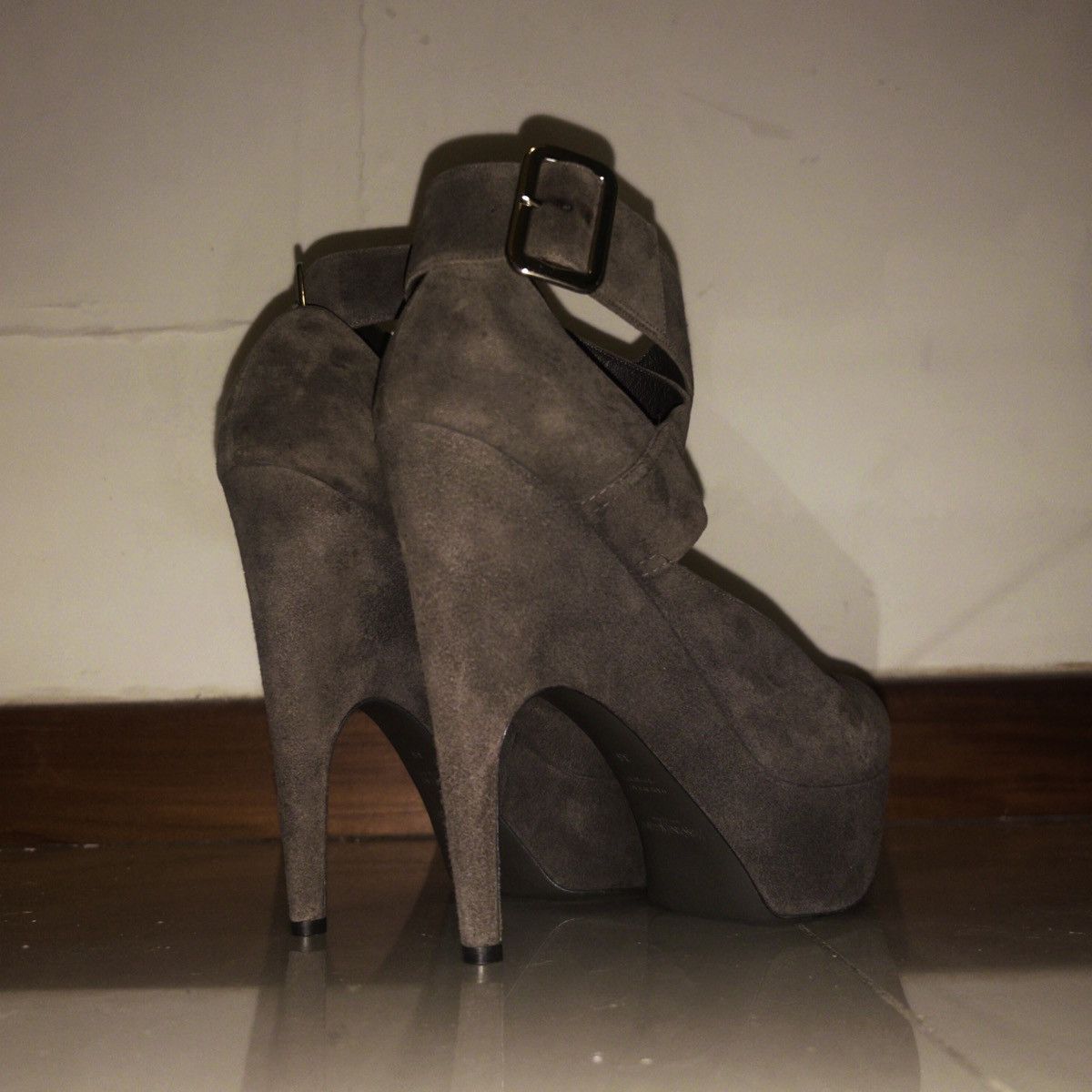 Yves Saint Laurent FW2009 Lady Gaga Imperiale suede platform wedge heels Size US 6 / IT 36 - 6 Thumbnail