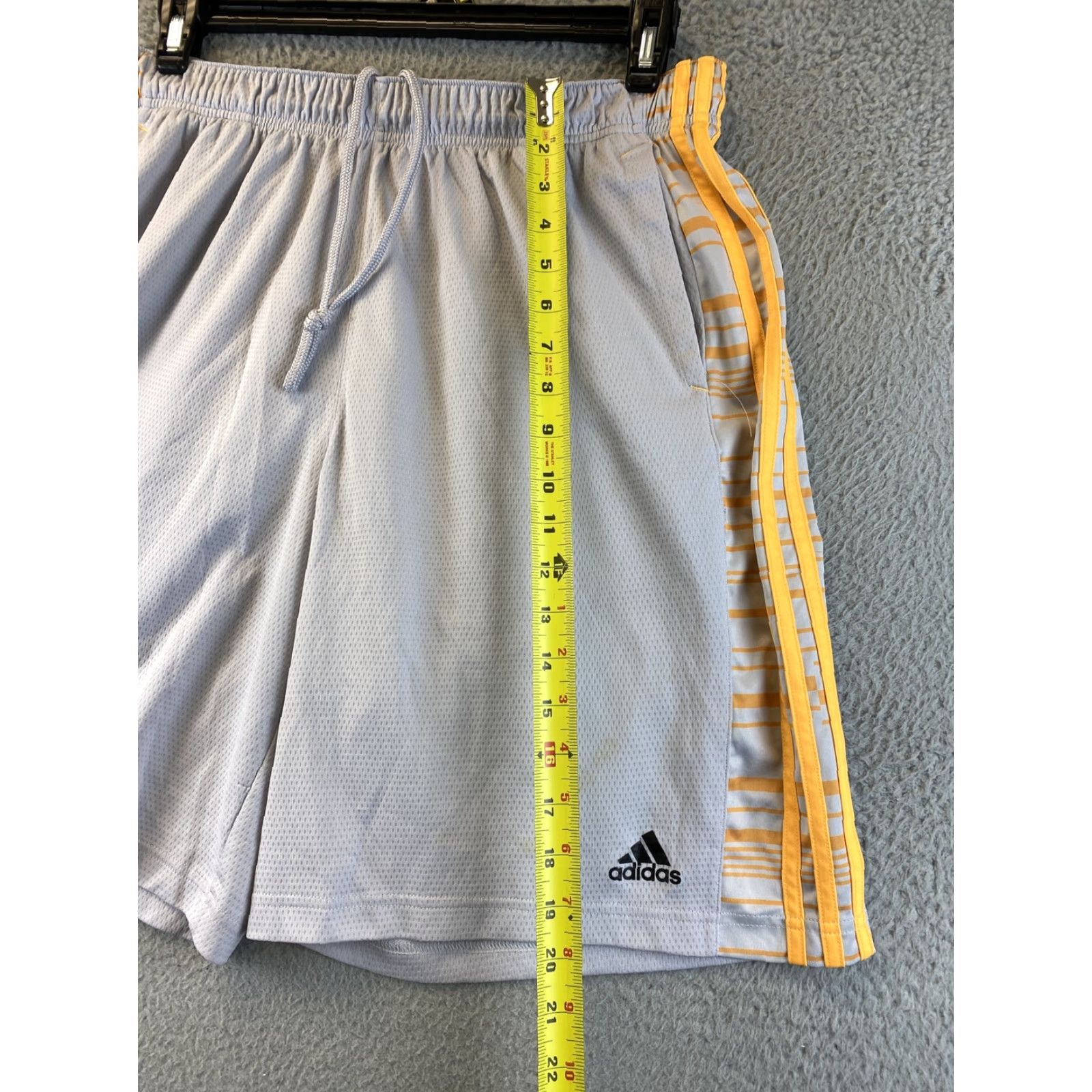 Adidas VINTAGE Adidas Athletic Shorts Men's XL Gray Yellow Activewear 89-10 Size US 36 / EU 52 - 6 Thumbnail
