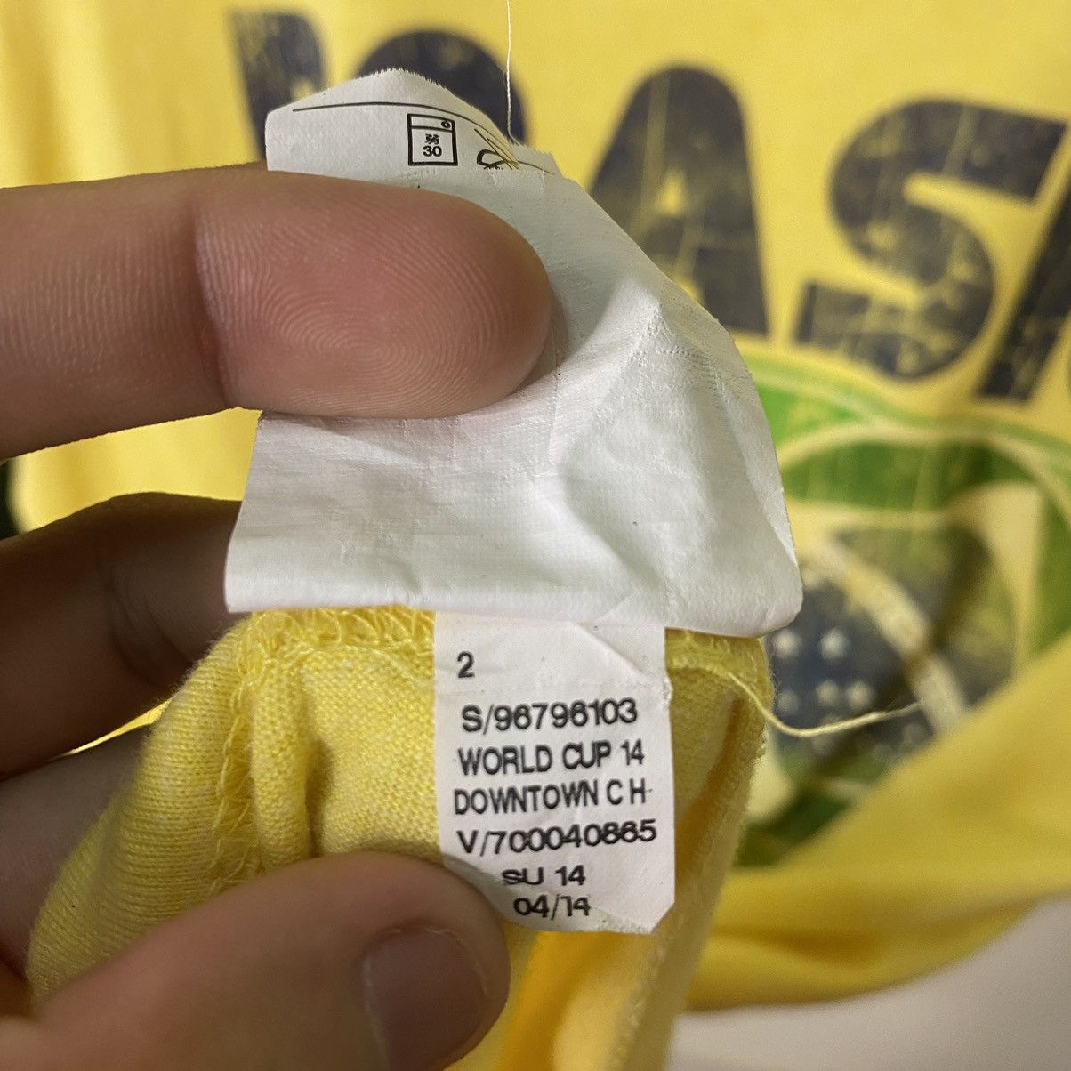 Vintage Vintage 2014 Fifa World Cup Brazil Team Edition Tee Size US L / EU 52-54 / 3 - 7 Thumbnail