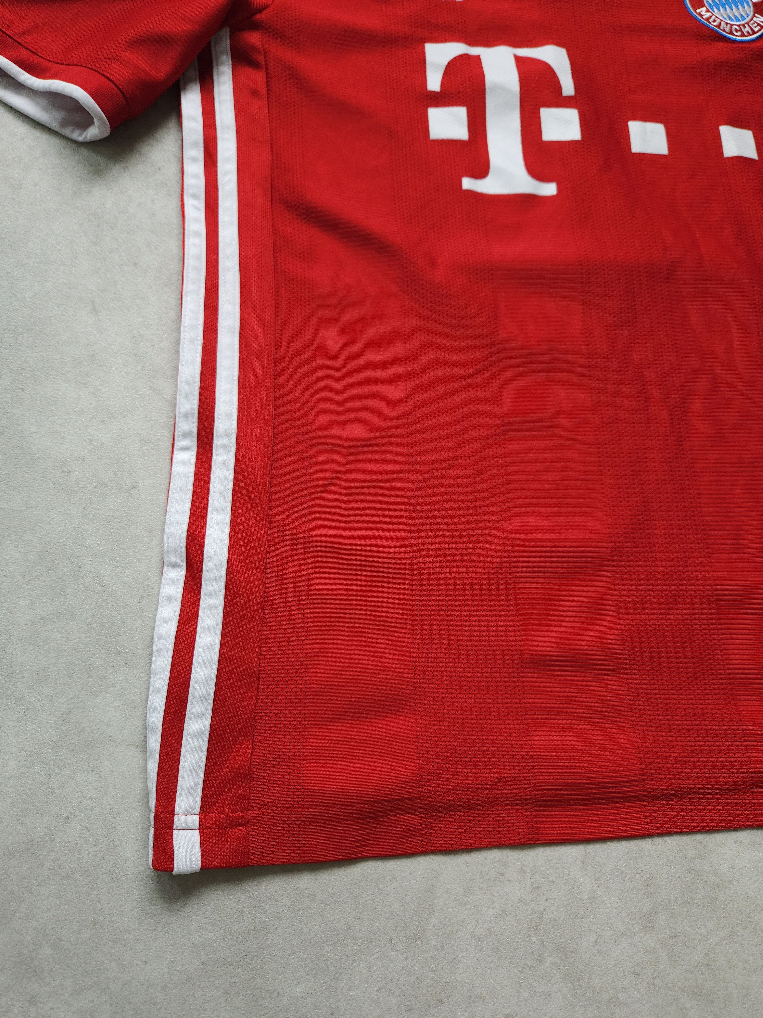 Adidas Bayern Munich 2019-2020 home jersey #7 Serge Gnabry Size US S / EU 44-46 / 1 - 7 Thumbnail