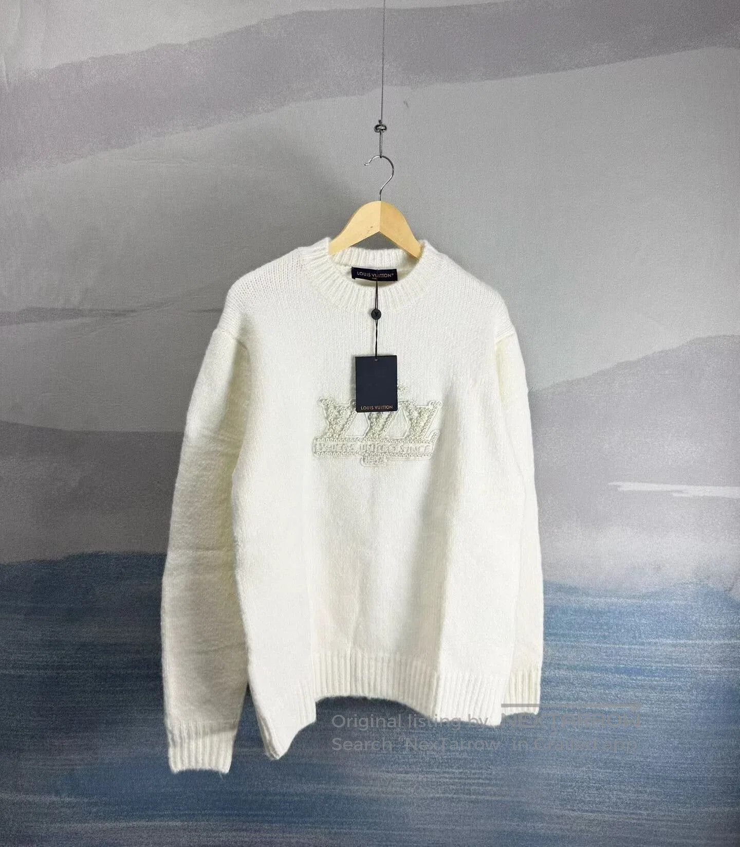 Louis Vuitton louis vuitton white pearl logo knit sweater. Size M / US 6-8 / IT 42-44 - 1 Thumbnail