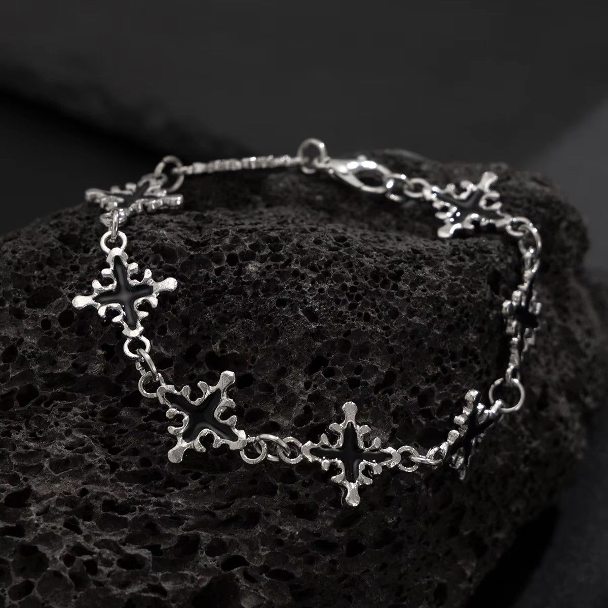 Jewelry Vintage Jesus Cross Charm Bracelet Size ONE SIZE - 5 Thumbnail