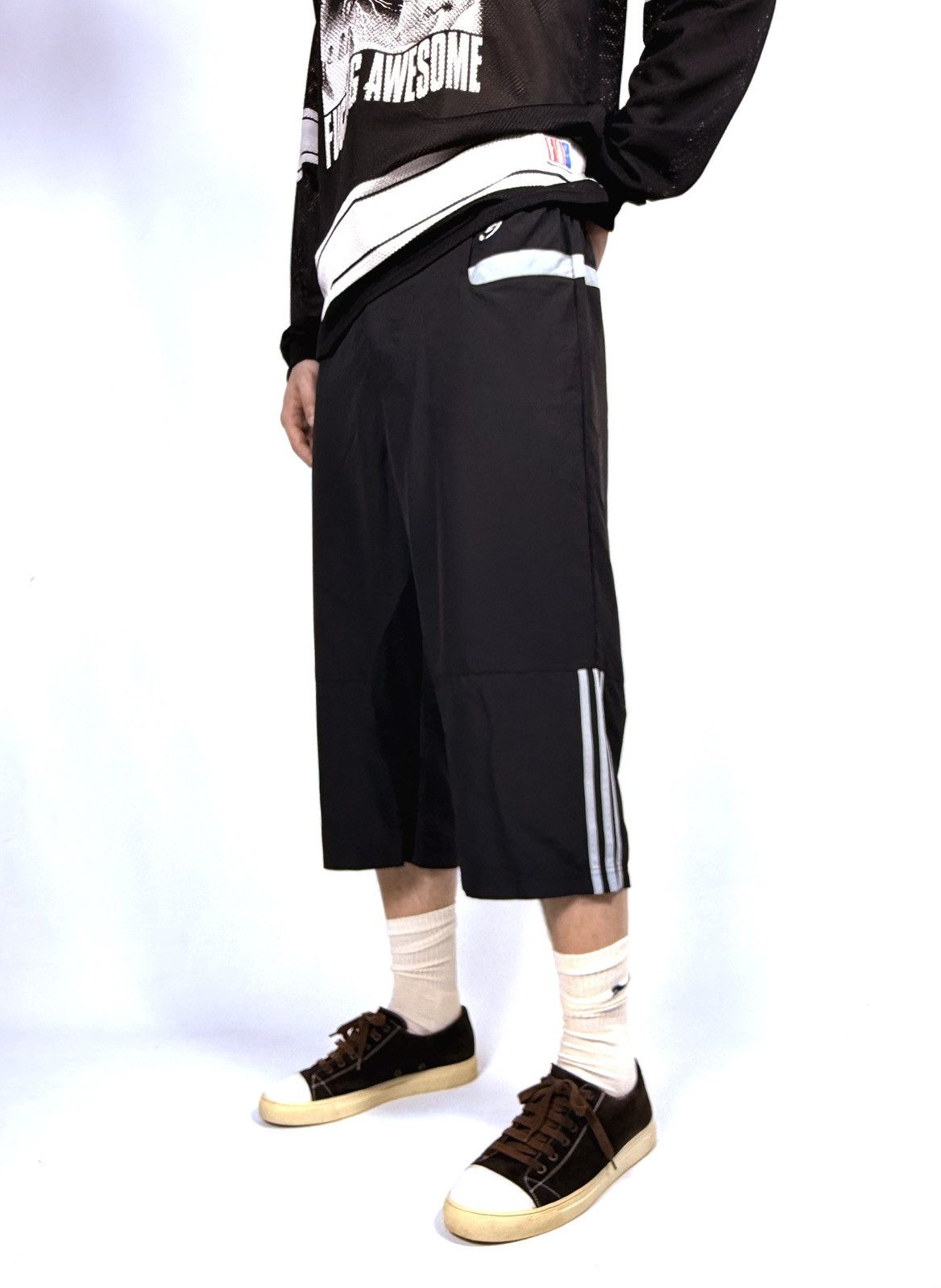 Adidas Y2k Rare Adidas Baggy Long Shorts Size US 32 / EU 48 - 4 Thumbnail