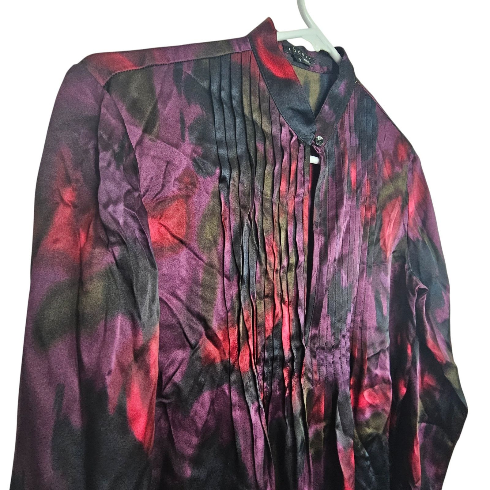 Theory Theory Bianca Vague Silk Pleated Keyhole Blouse Quiet Luxury Size S / US 4 / IT 40 - 6 Thumbnail