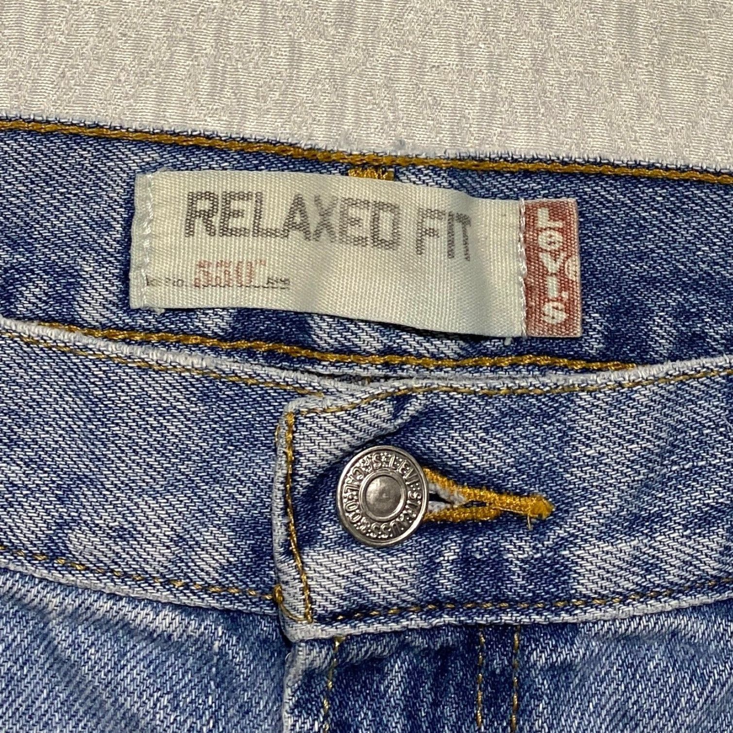 Levi's Levi's 550 Jeans Mens 34×30 Blue Denim Relaxed Fit Light Vintage 90s Straight Jeans Mens W34 L30 Clothing Size US 34 / EU 50 - 3 Thumbnail
