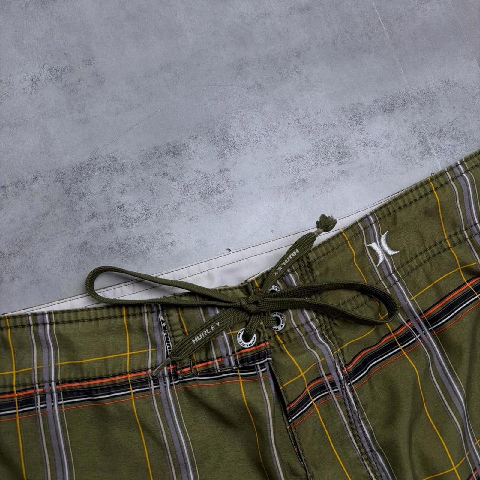 Hurley Y2K Green Hurley Grunge Plaid Baggy Surf Board Shorts Size US 34 / EU 50 - 4 Thumbnail