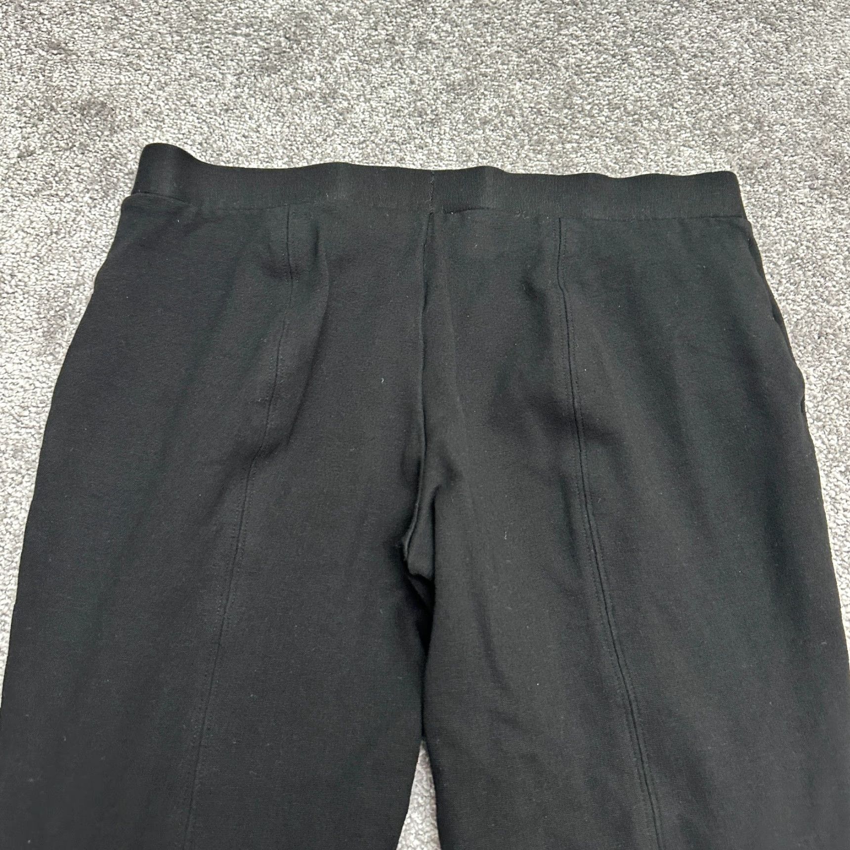 Vintage Chico's Black So Slimming Pull On Crop Pants Women S Slim 28x30 Mid Rise Tapered Flat Front Crop 0.5 Small Nylon Rayon Spandex Size 28" / US 6 / IT 42 - 3 Thumbnail