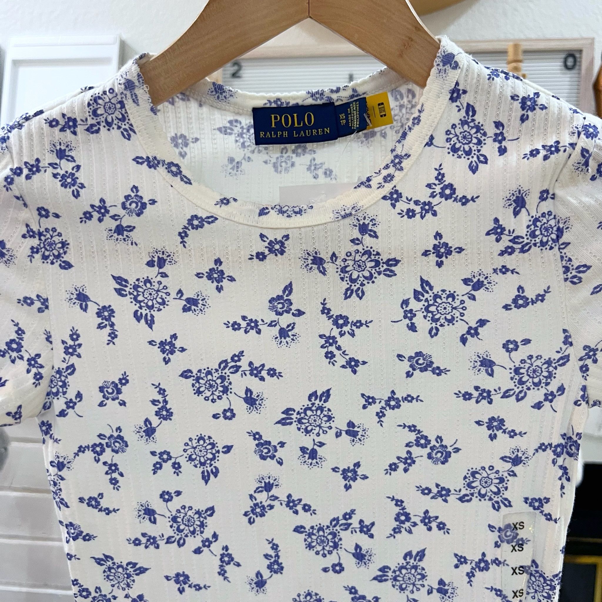 Polo Ralph Lauren Polo Ralph Lauren Blue Floral Print Lettuce Hem Tshirt Size XS / US 0-2 / IT 36-38 - 2 Thumbnail