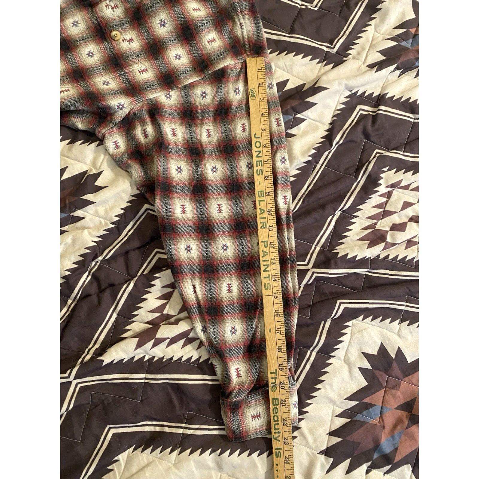 Vintage VINTAGE Moose Creek Shirt Button-Down Long Sleeve Flannel Aztec Print Red XL Men’s Size US XL / EU 56 / 4 - 4 Thumbnail