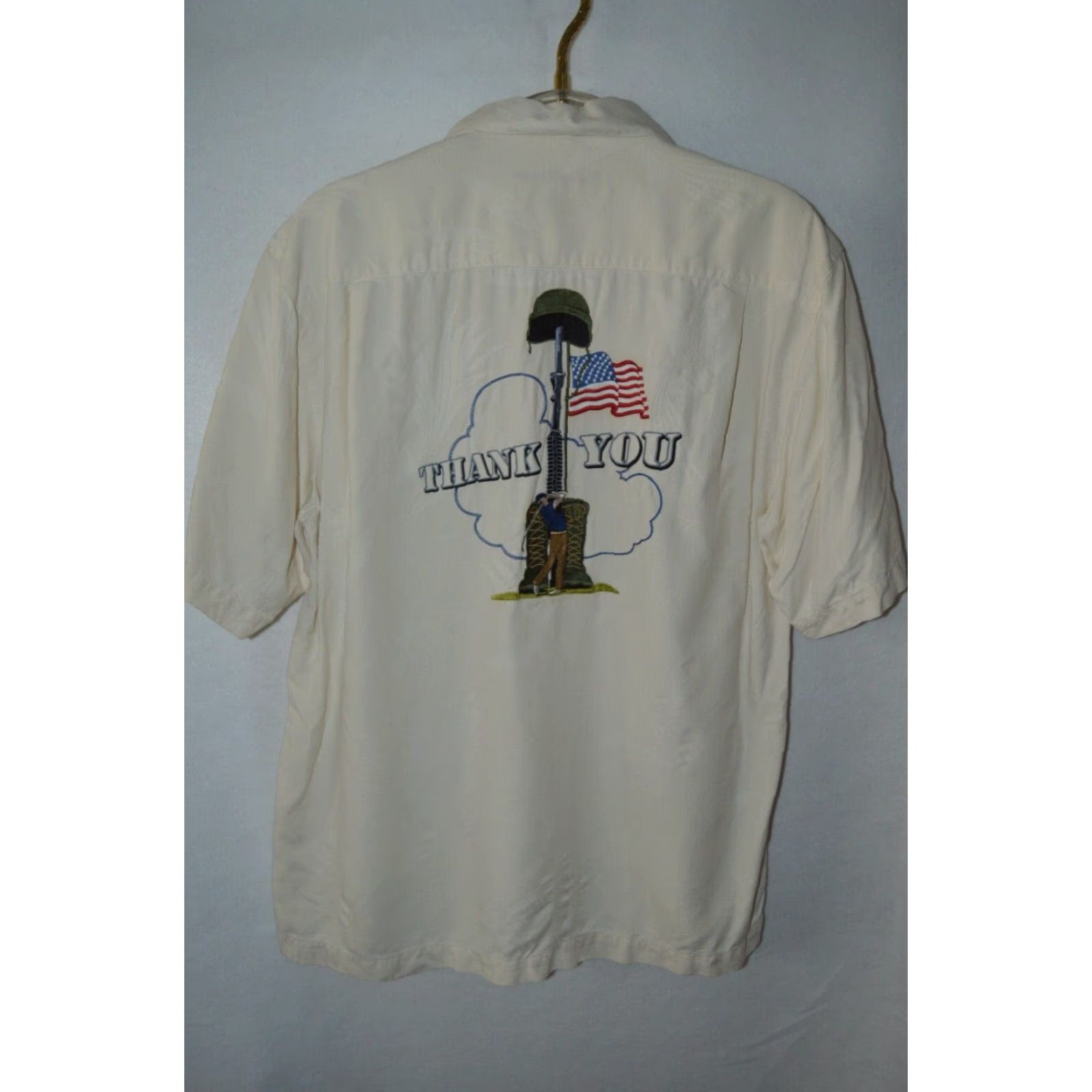 Tommy Bahama TOMMY BAHAMA Camp Shirt L Men Thank You Veterans 100% Silk Ivory Short Sleeve Button-Up Collared Beach Hawaiian Tropical Casual Shirt Mens Size US L / EU 52-54 / 3 - 3 Thumbnail