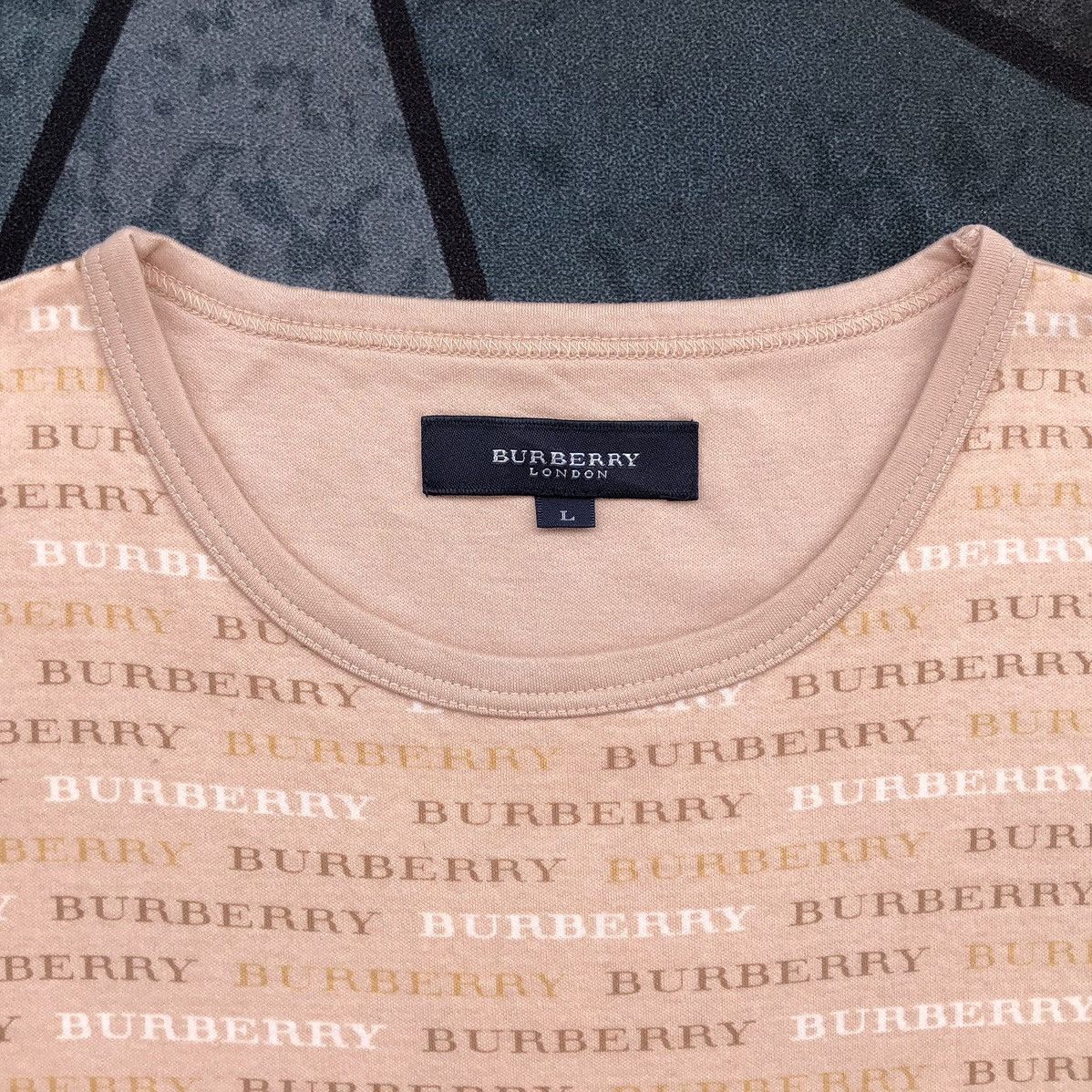 Burberry Burberry London Spellout Overprint Long Sleeve Shirt Size US L / EU 52-54 / 3 - 5 Thumbnail