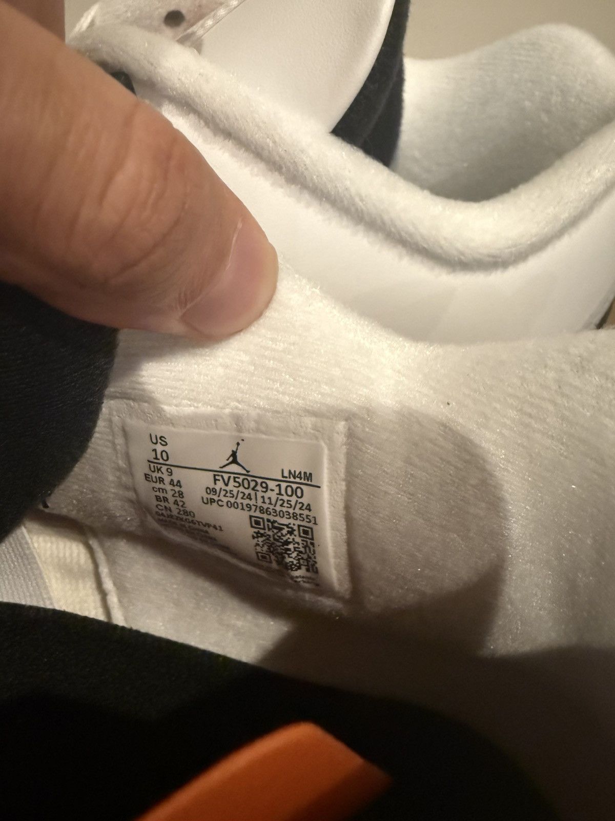 Jordan Brand Air Jordan 4 Retro OG 2025 White Cement BRAND NEW Size 10 Size US 10 / EU 43 - 10 Thumbnail