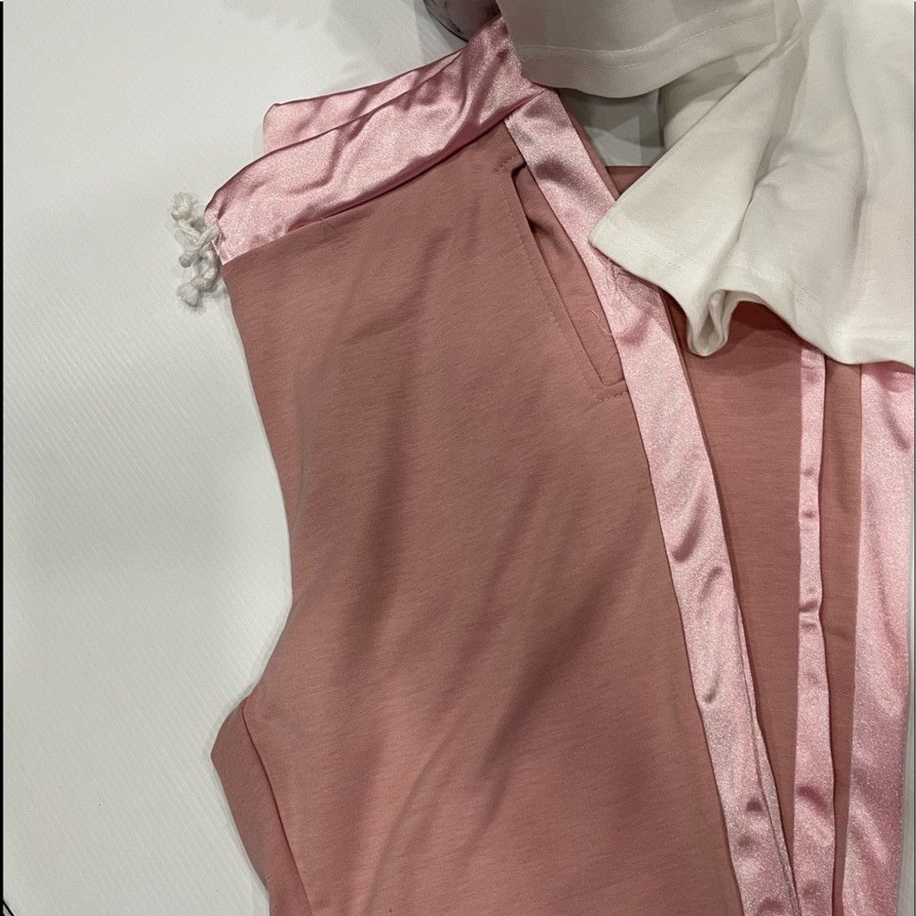 Other CBR matching 2 pcs set pink blush size M Size 28" / US 6 / IT 42 - 2 Thumbnail
