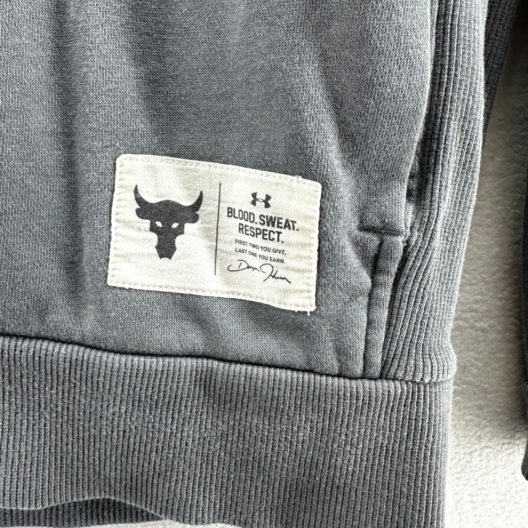 Under Armour VINTAGE Under Armour Hoodie Pullover Gray Men's Medium Long Sleeve Pockets Winter Classic Shirt Size US M / EU 48-50 / 2 - 4 Thumbnail