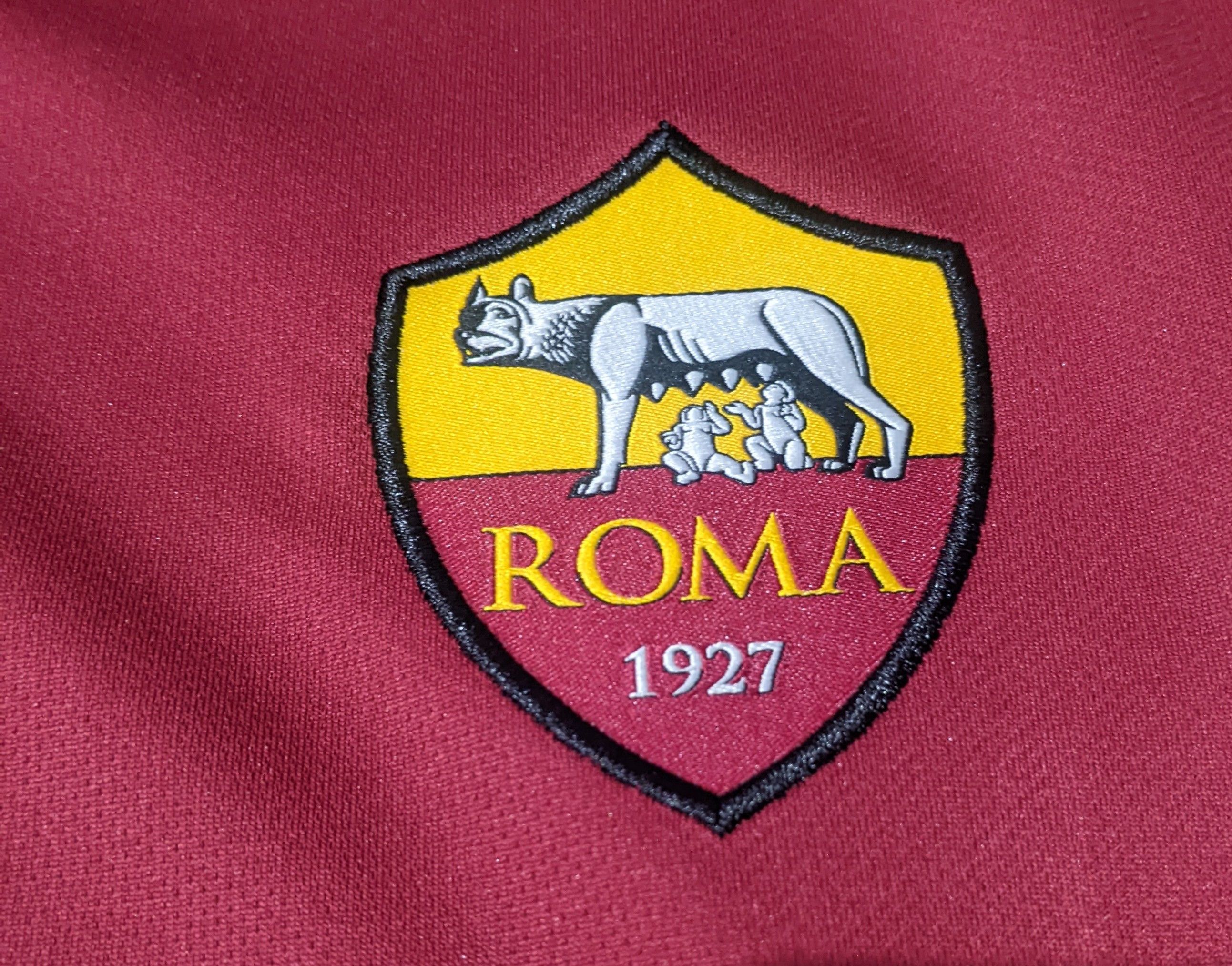 Nike AS Roma Last Match Totti 2017 Home Jersey Size US XL / EU 56 / 4 - 6 Thumbnail
