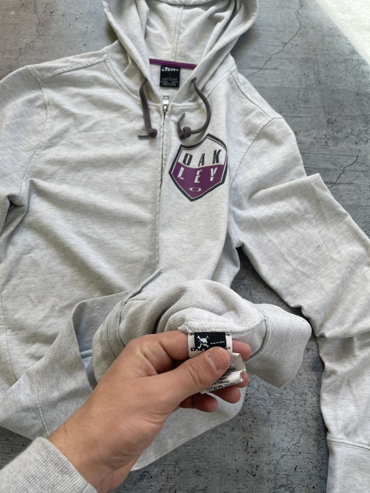 Oakley × Vintage Vintage Oakley Zip Up Hoodie Size US S / EU 44-46 / 1 - 7 Thumbnail