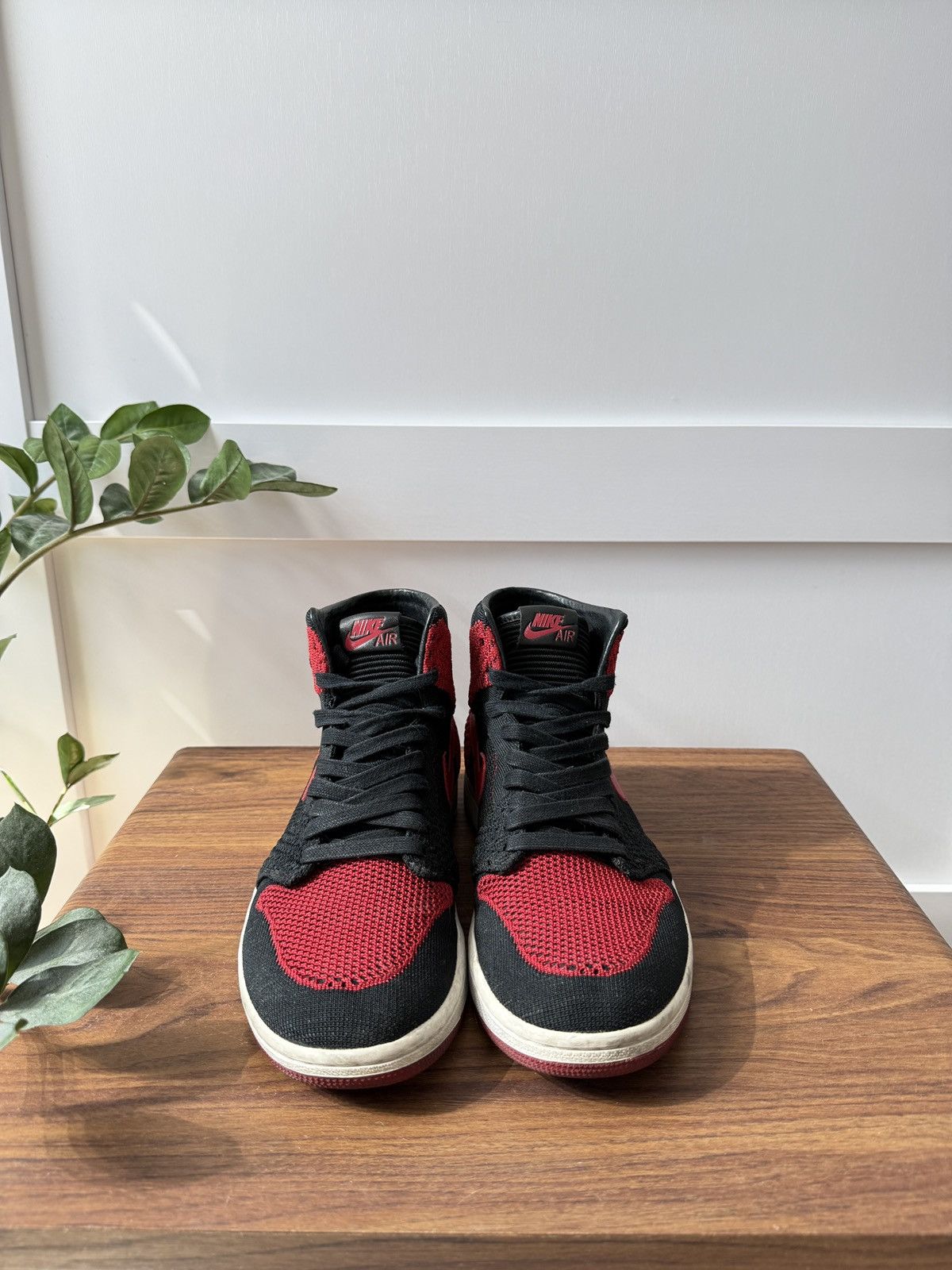 Jordan Brand Jordan 1 High Bred Flyknit Size US 9.5 / EU 42-43 - 3 Thumbnail