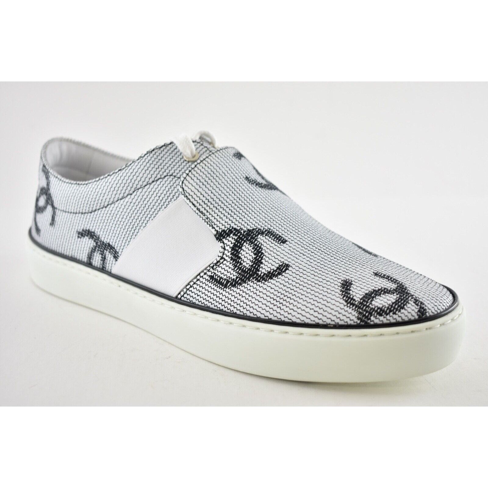 Chanel 18P CC Slip On Lace Up Tie Flat Runner Trainer Sneaker 38.5 Size US 8.5 / IT 38.5 - 2 Thumbnail