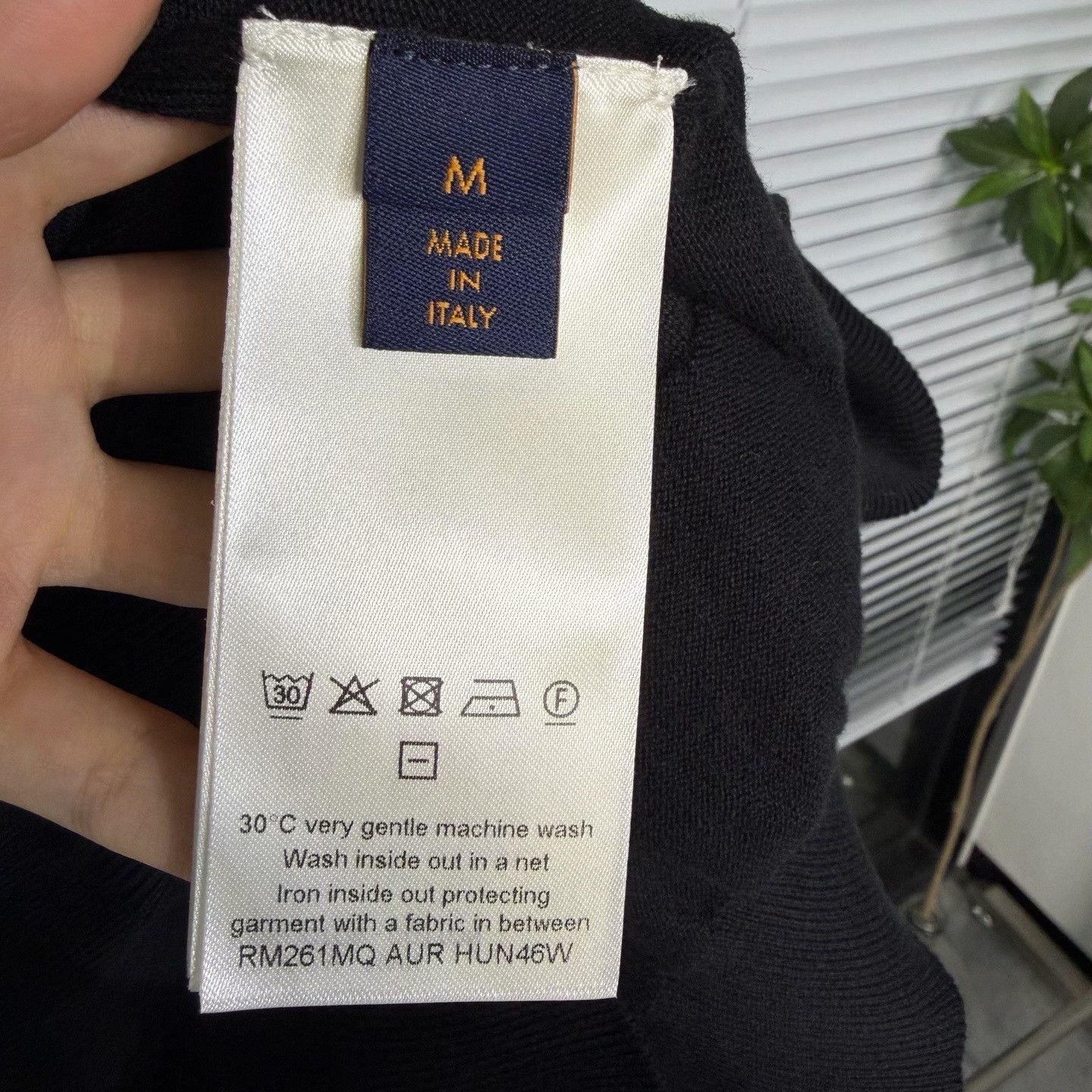 Louis Vuitton LV Monogram Knitted Sweater 2026 Holiday Size US M / EU 48-50 / 2 - 4 Thumbnail