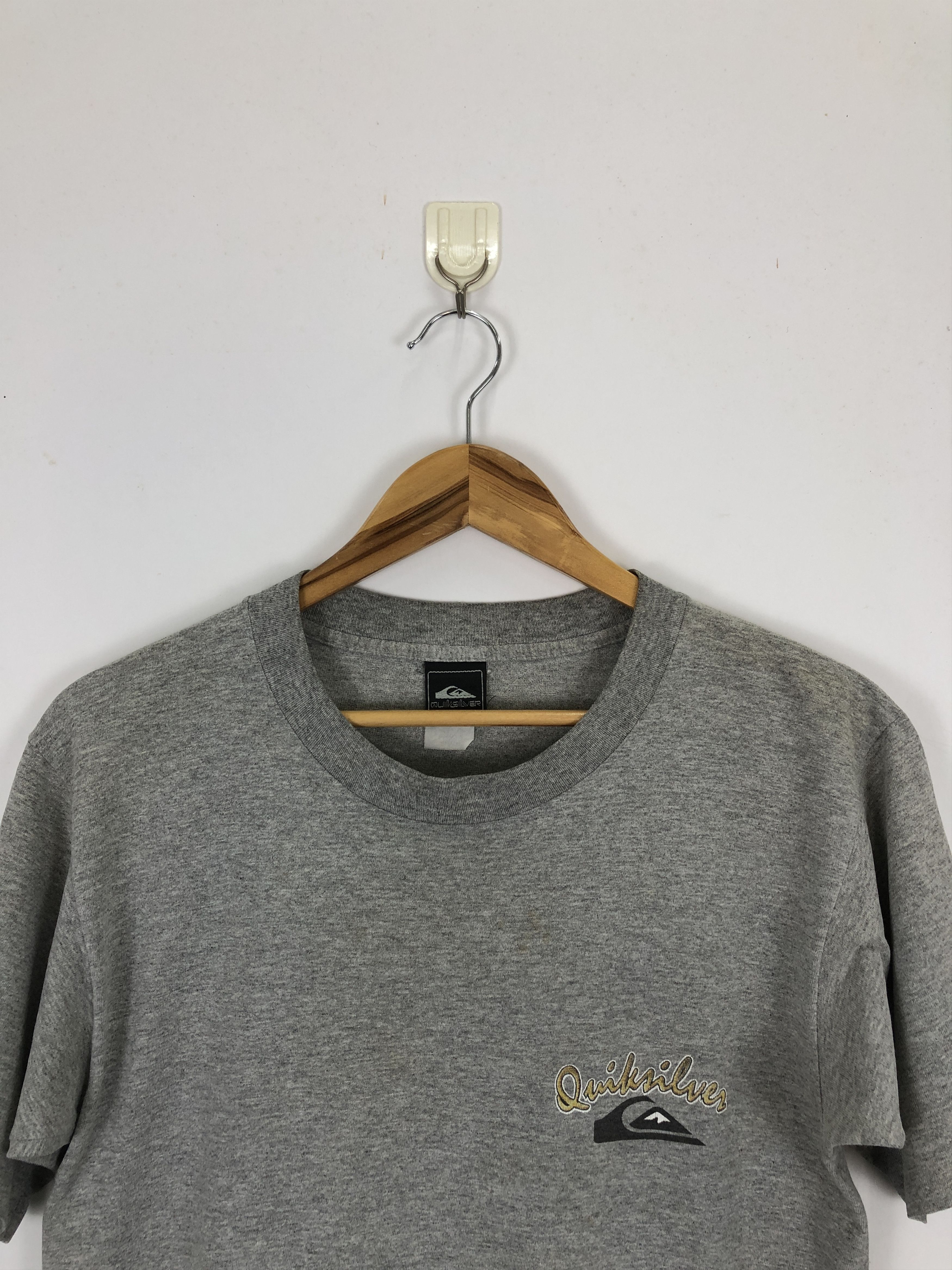 Quiksilver × Vintage Vintage 90s Quiksilver Big Logo Surfing Tee TA0487 Size US S / EU 44-46 / 1 - 4 Thumbnail