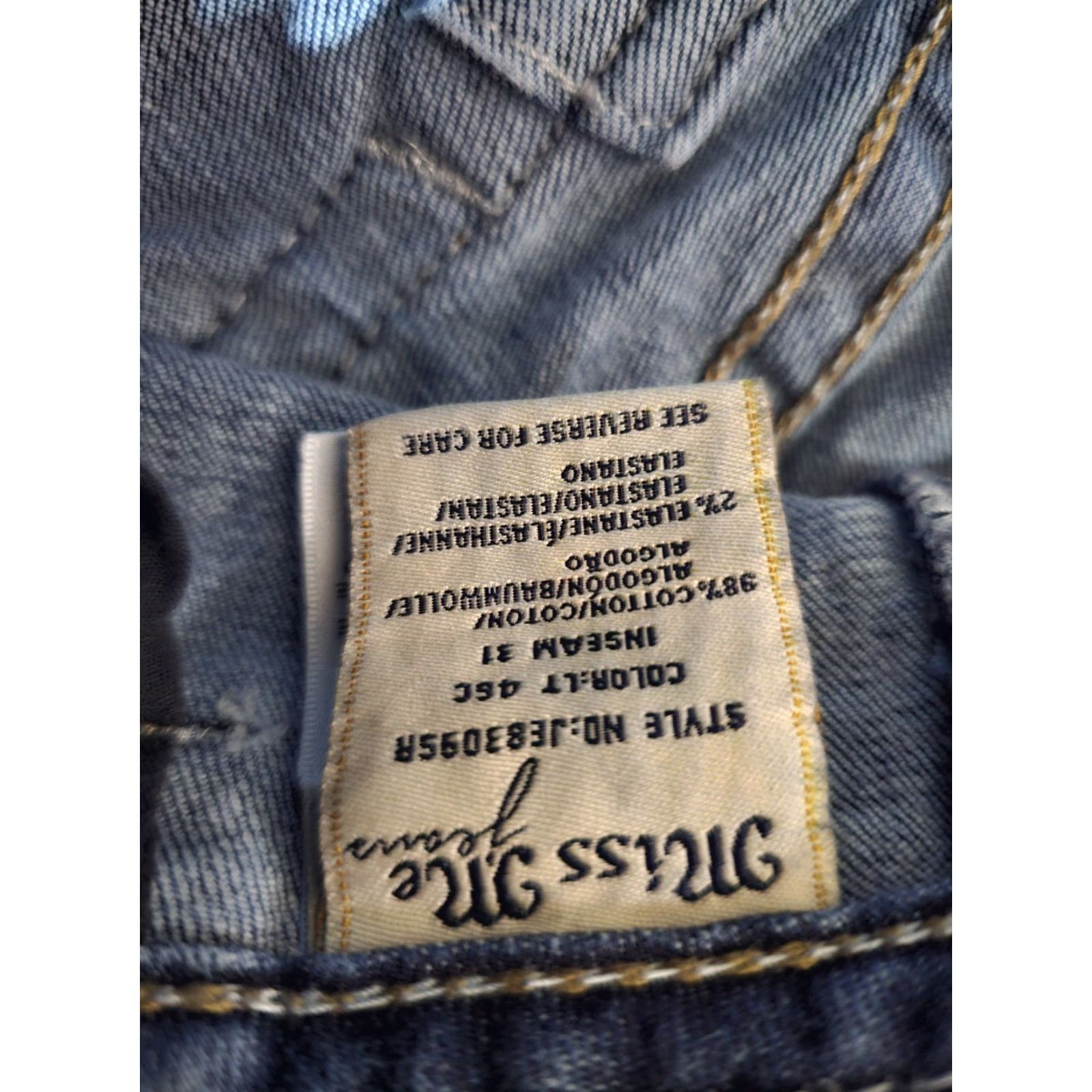 Miss Me VINTAGE? No — Miss Me Signature Skinny 27 Denim Jean Womens Sz 27x31 Bedazzled Design Med Wash Size 27" / US 4 / IT 40 - 5 Thumbnail