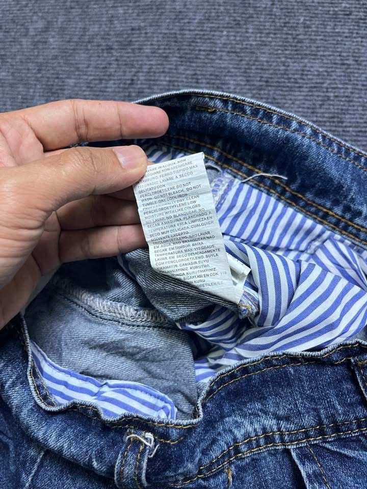 Weekend Max Mara Max Mara blue high-waisted denim jeans with a relaxed fit Size 28" / US 6 / IT 42 - 10 Thumbnail