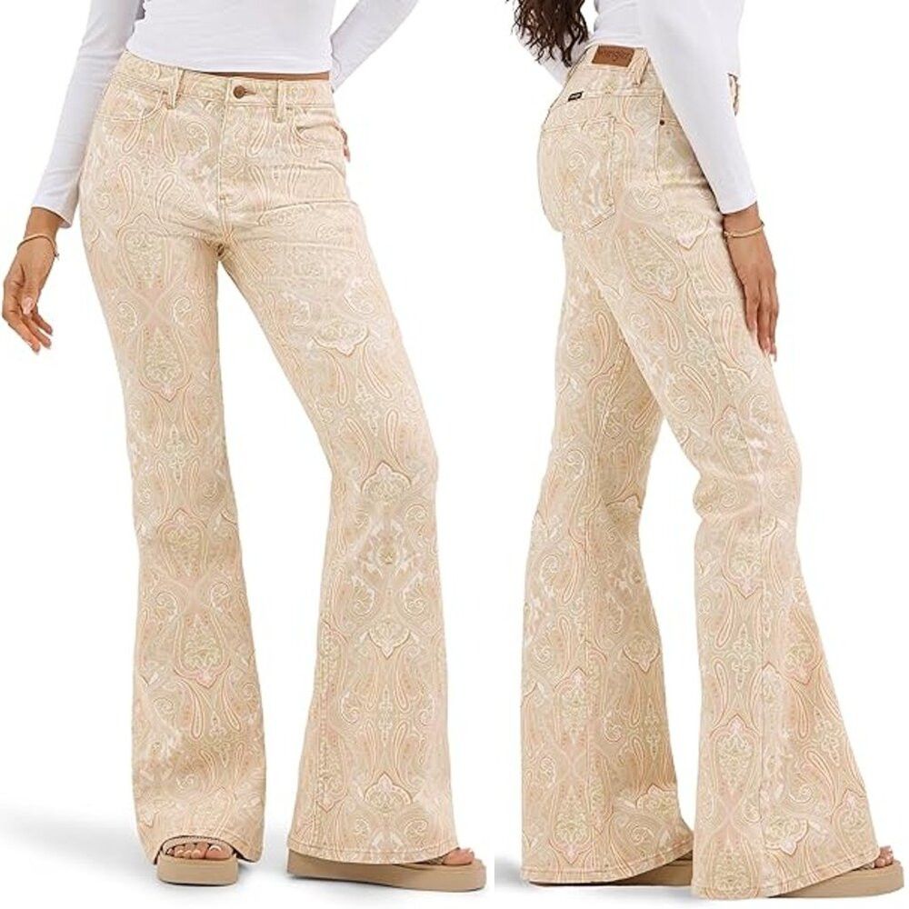 Wrangler NWT New Wrangler High Rise Fierce Flare Paisley Jeans Size Size 26" / US 2 / IT 38 - 1 Thumbnail