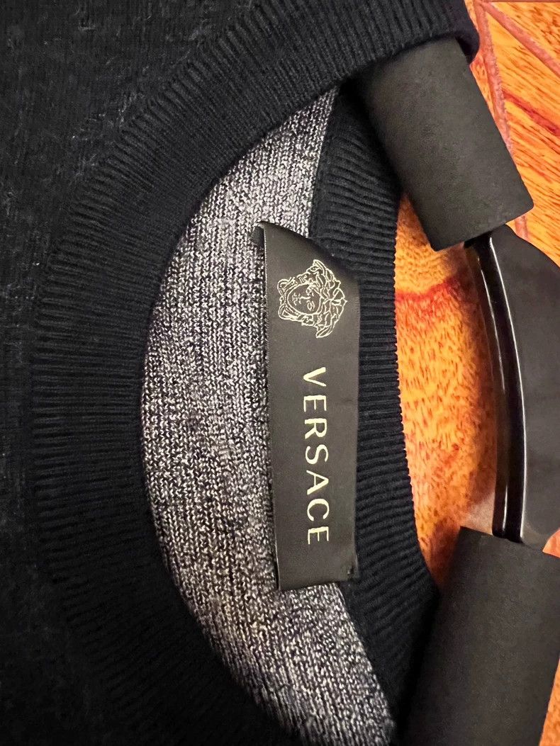 Versace Versace Men's wool sweater Size US M / EU 48-50 / 2 - 9 Thumbnail