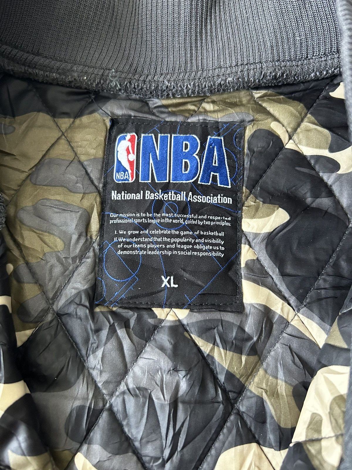 NBA × Vintage NBA KNICKS 46 QUILTED VARSITY JACKET Size US XL / EU 56 / 4 - 5 Thumbnail