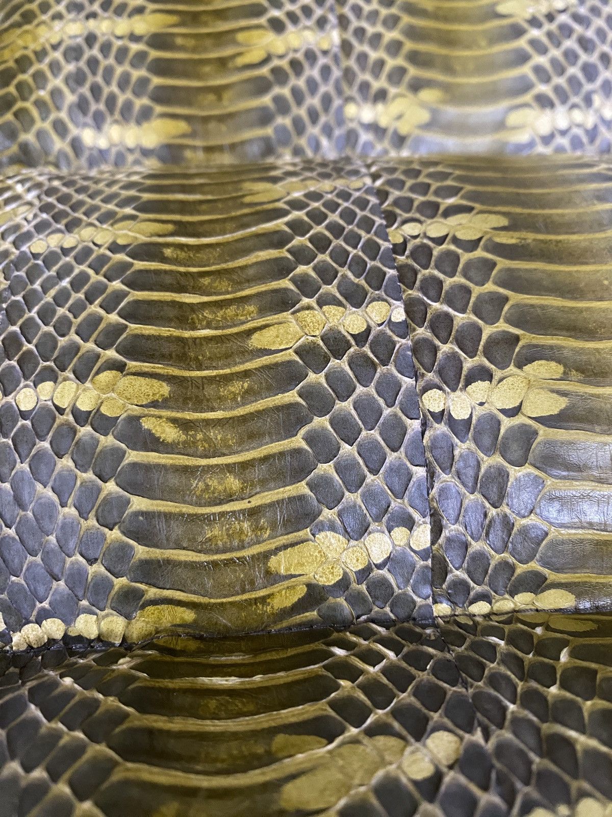 Rick Owens Rick Owens FW23 SEALED VEST PYTHON SNAKESKIN Size US L / EU 52-54 / 3 - 24 Thumbnail