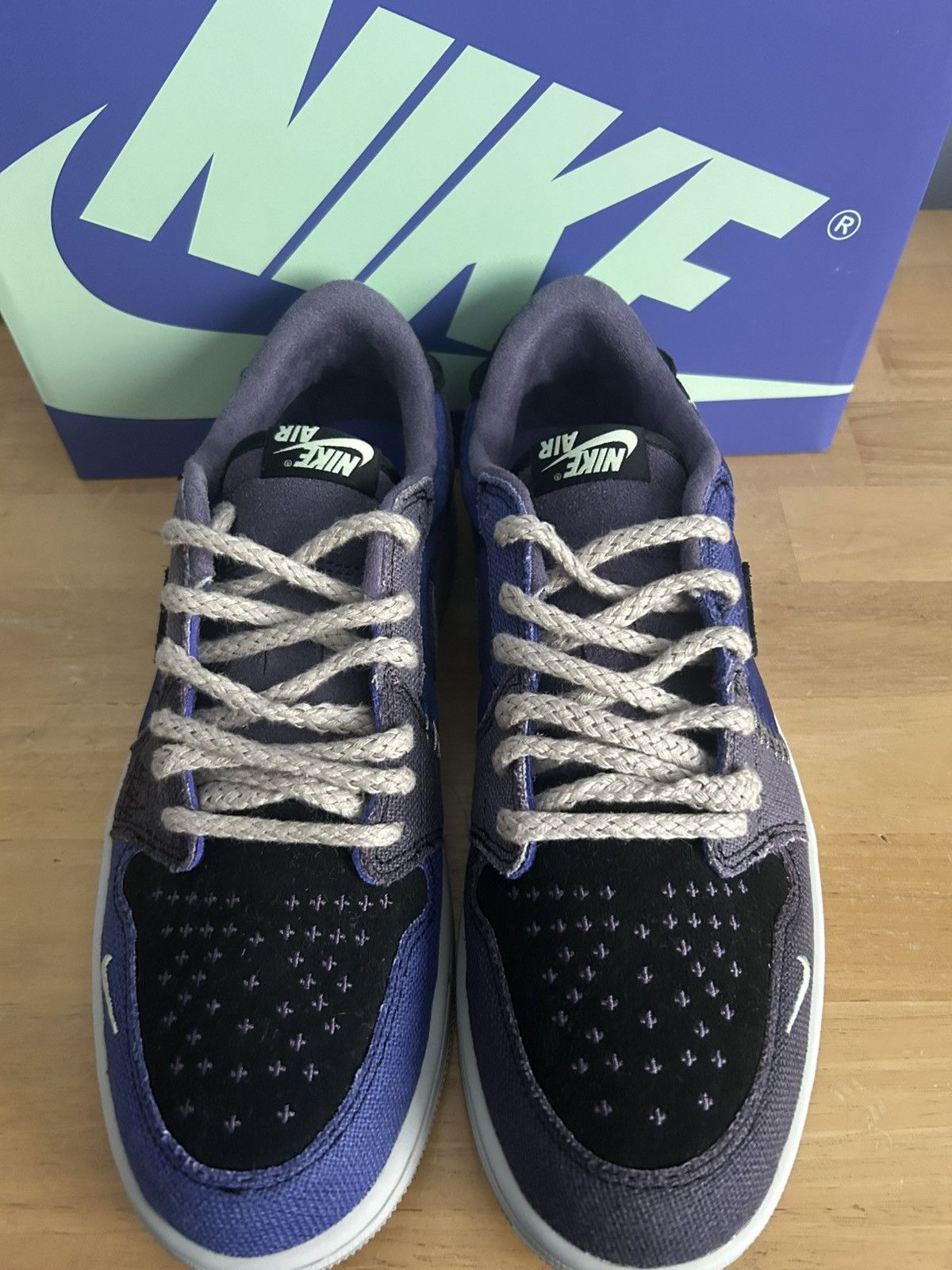 Jordan Brand Jordan 1 Voodoo Size US 9.5 / EU 42-43 - 2 Thumbnail