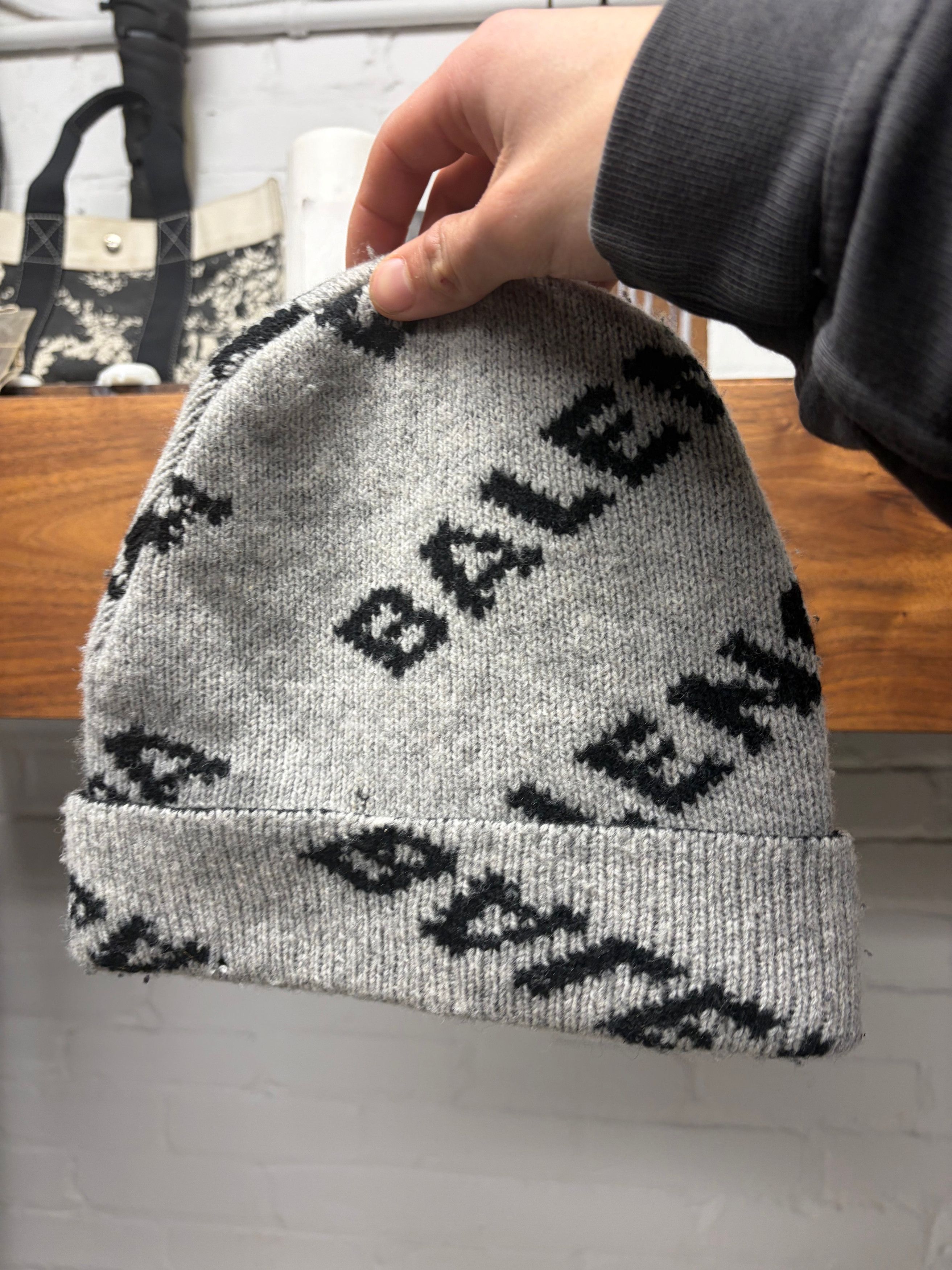 Balenciaga 2018 Balenciaga Monogram Logo Ribbed Grey Wool Beanie Size ONE SIZE - 2 Thumbnail