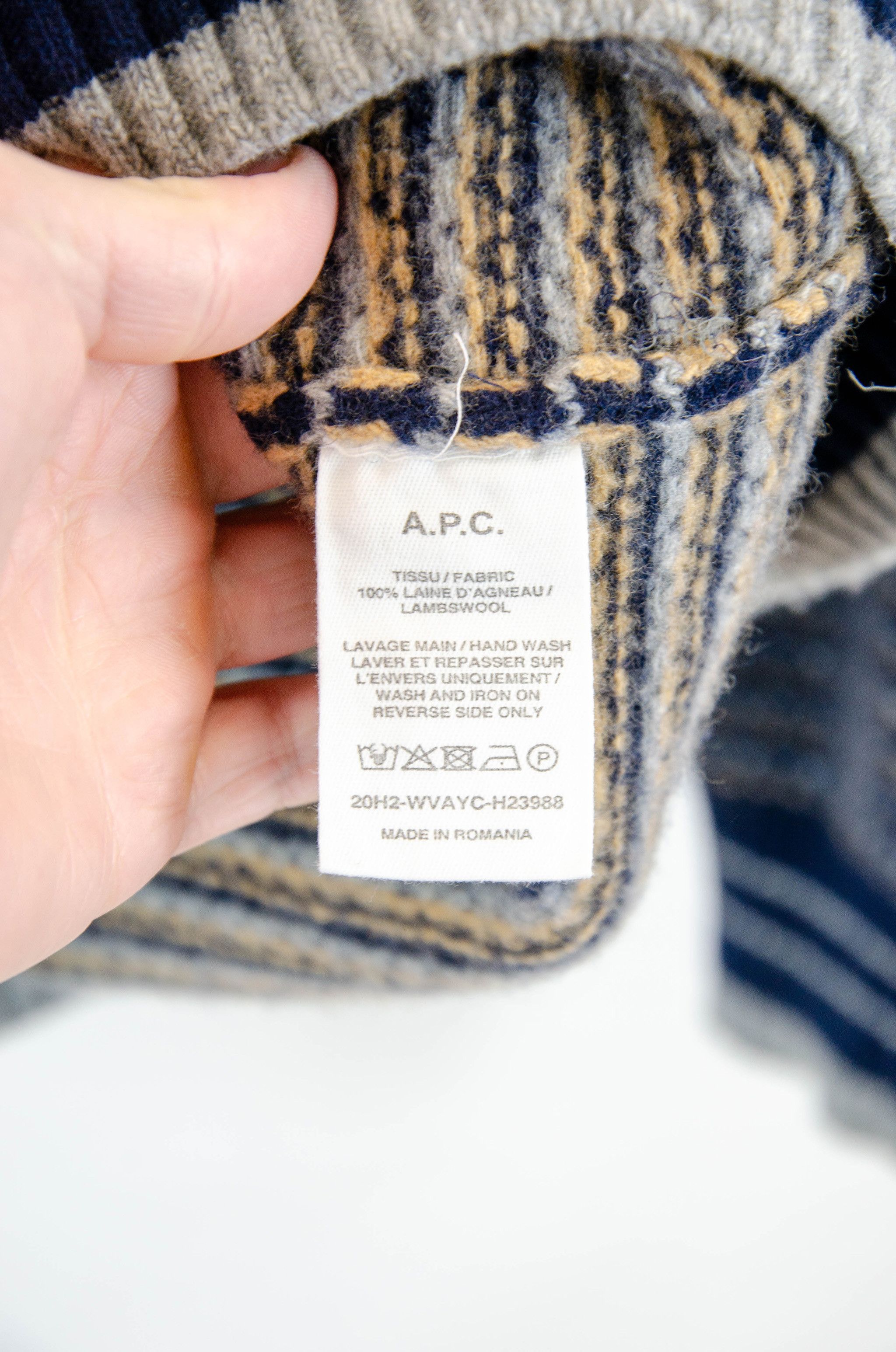 A.P.C. A.P.C. Ben Jacquard Wool Sweater Navy - Size L Size US L / EU 52-54 / 3 - 11 Thumbnail
