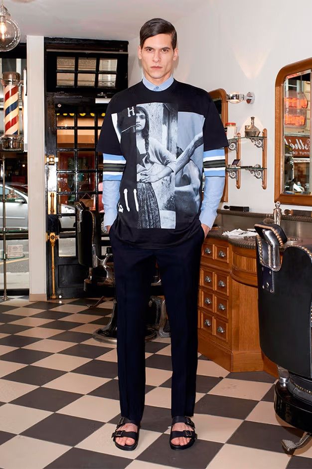 Givenchy Black Gypsy Print T-Shirt Size US S / EU 44-46 / 1 - 5 Thumbnail