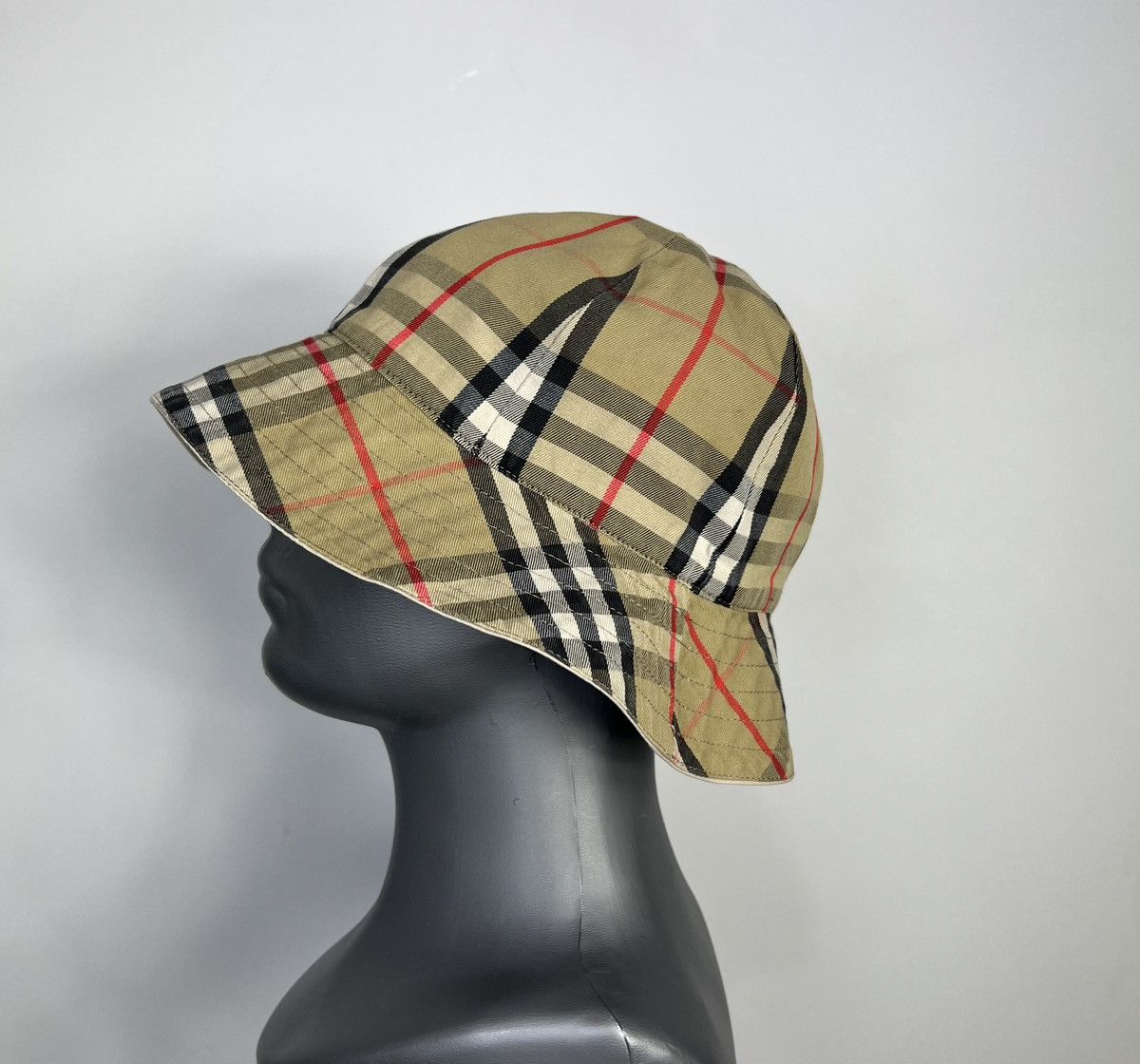 Burberry Burberry Reversible Plaid Bucket Hat Size ONE SIZE - 2 Thumbnail