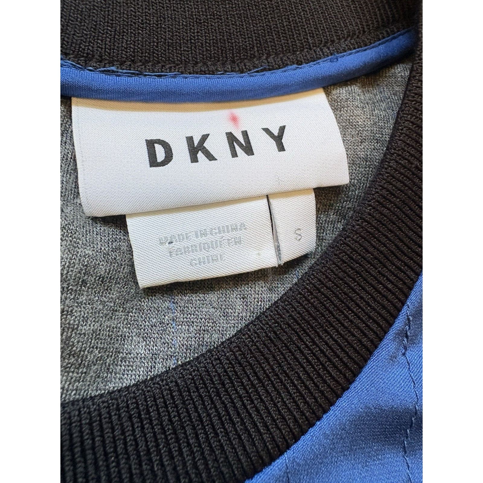 DKNY DKNY Women’s Silk Blue Sleeveless Top Blouse Black Trim Sz S Size S / US 4 / IT 40 - 3 Thumbnail