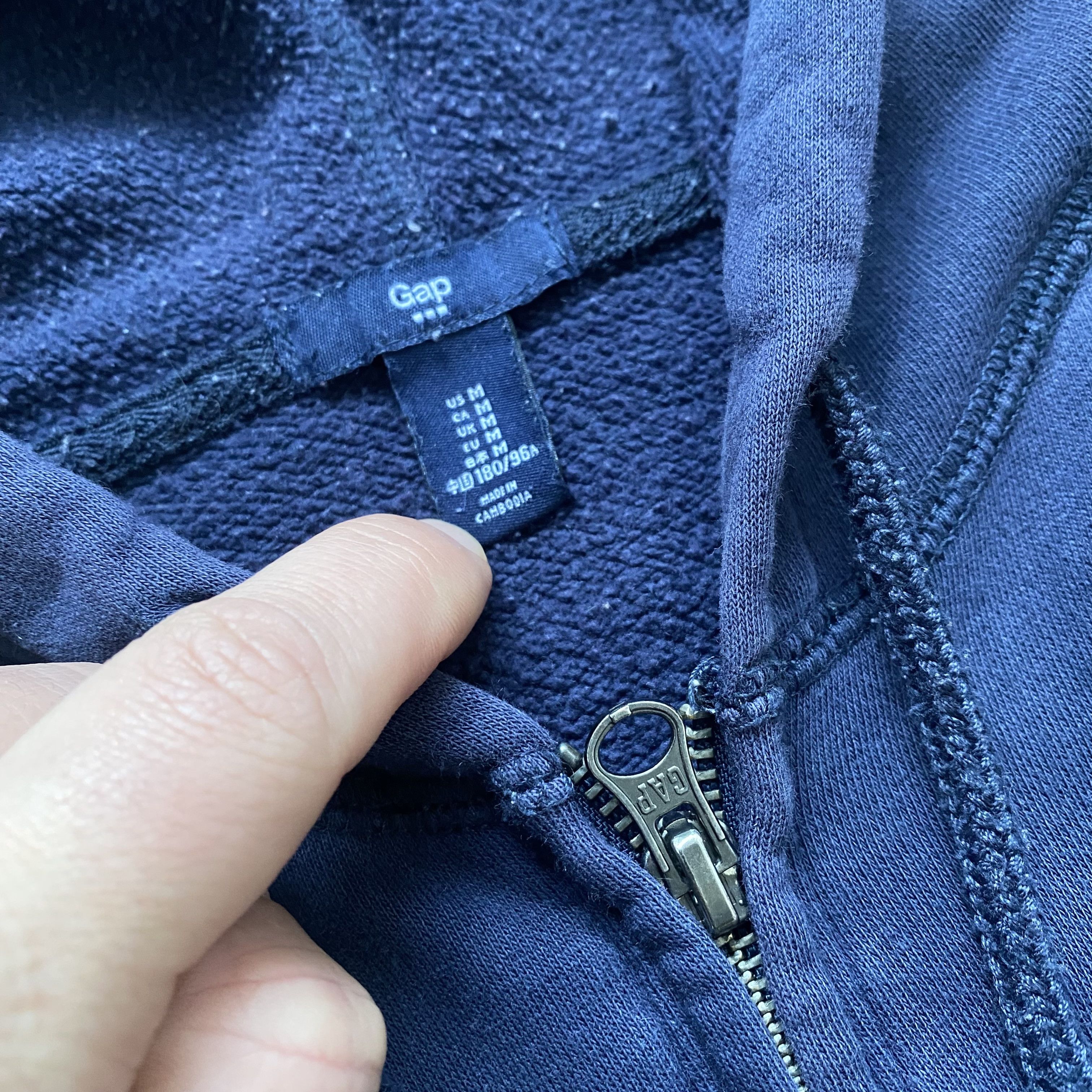 Gap Vintage 2000s Faded Gap zip hoodie Y2K big logo Size US M / EU 48-50 / 2 - 5 Thumbnail