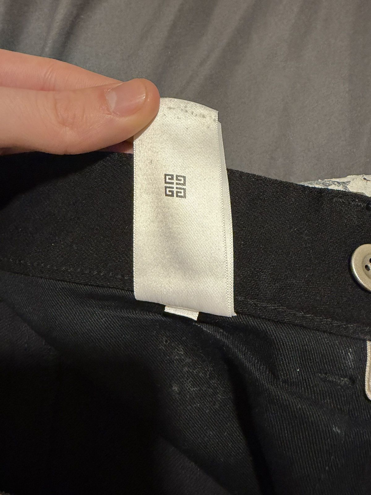 Givenchy SS21 Cracked White Painted Jeans Size US 31 - 11 Thumbnail