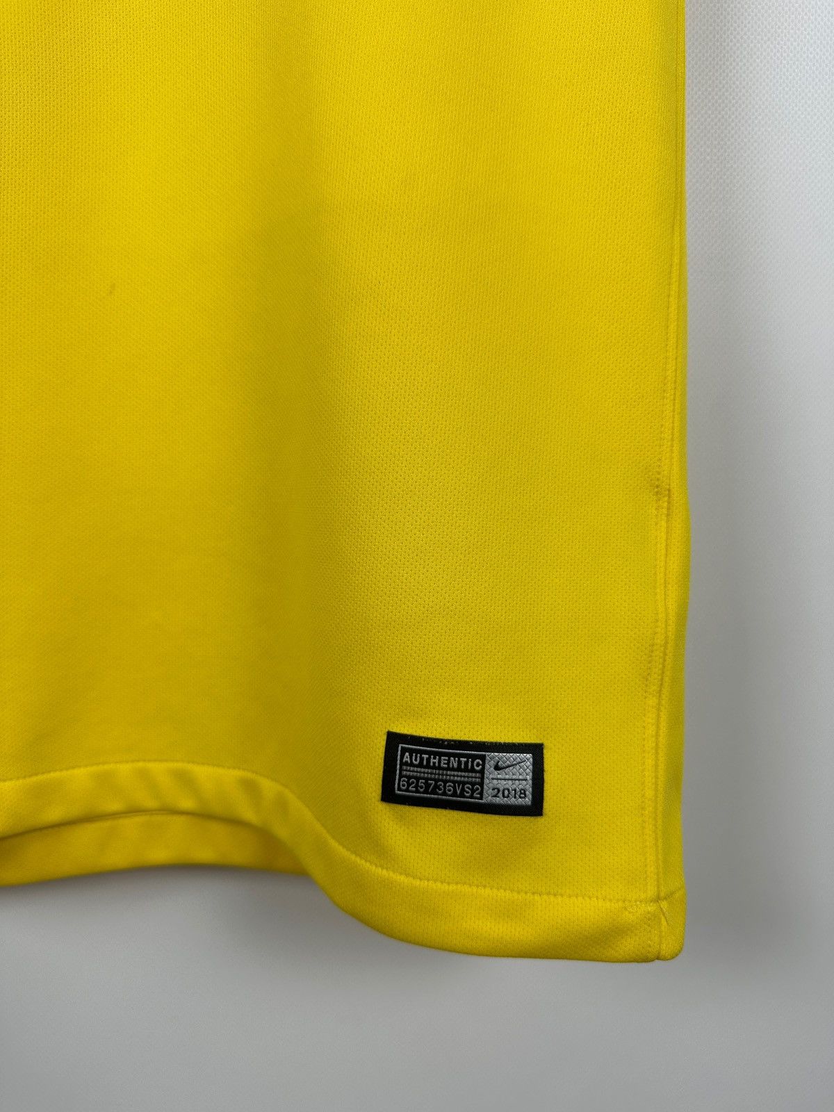 Nike 2018 Nike Brazil National Team Home Soccer Jersey Size US M / EU 48-50 / 2 - 7 Thumbnail