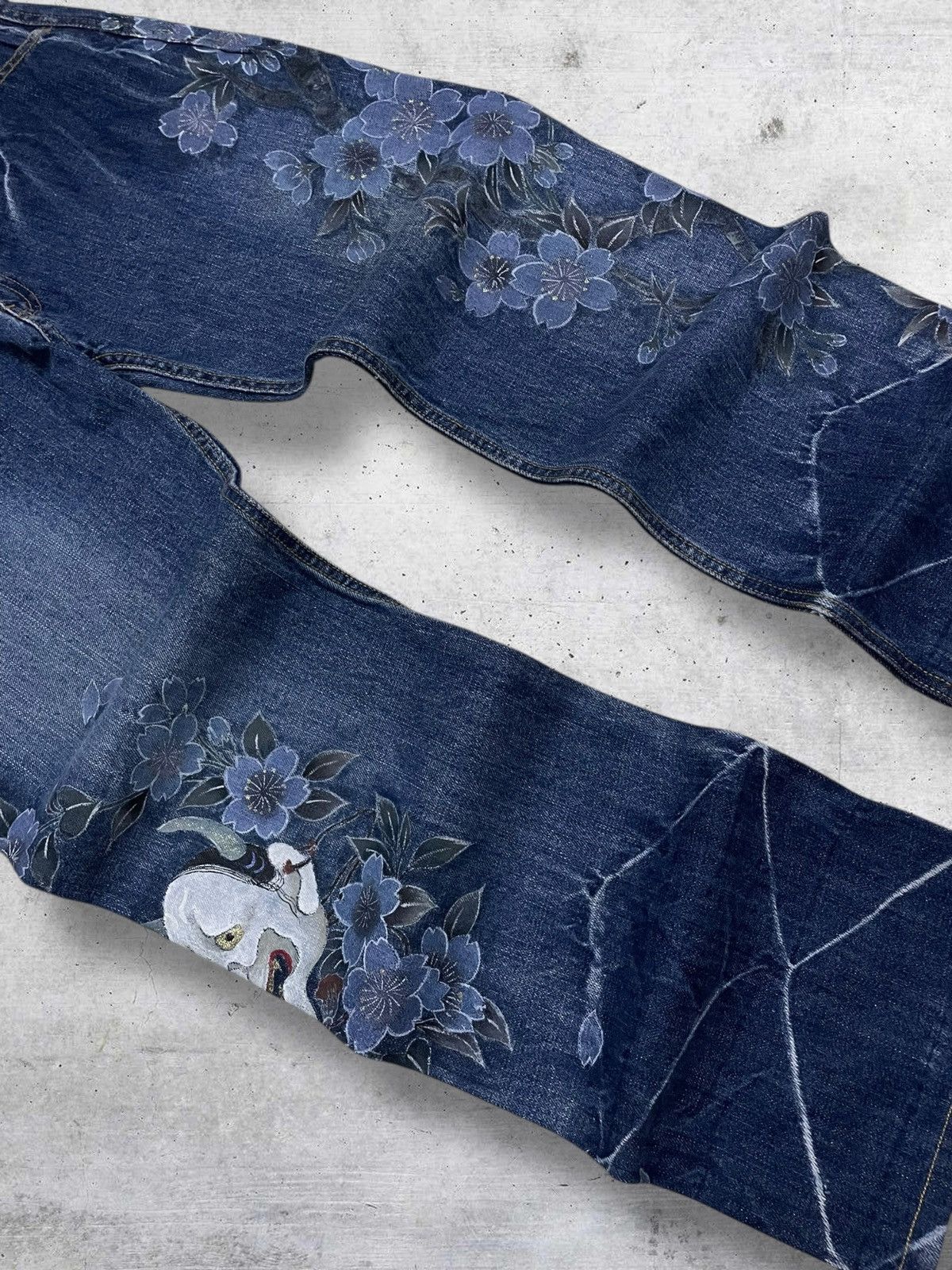 Beauty Beast OG VINTAGE SATANIC FACE FULLPRINT TRADITIONAL JAPAN DENIM Size US 34 / EU 50 - 4 Thumbnail