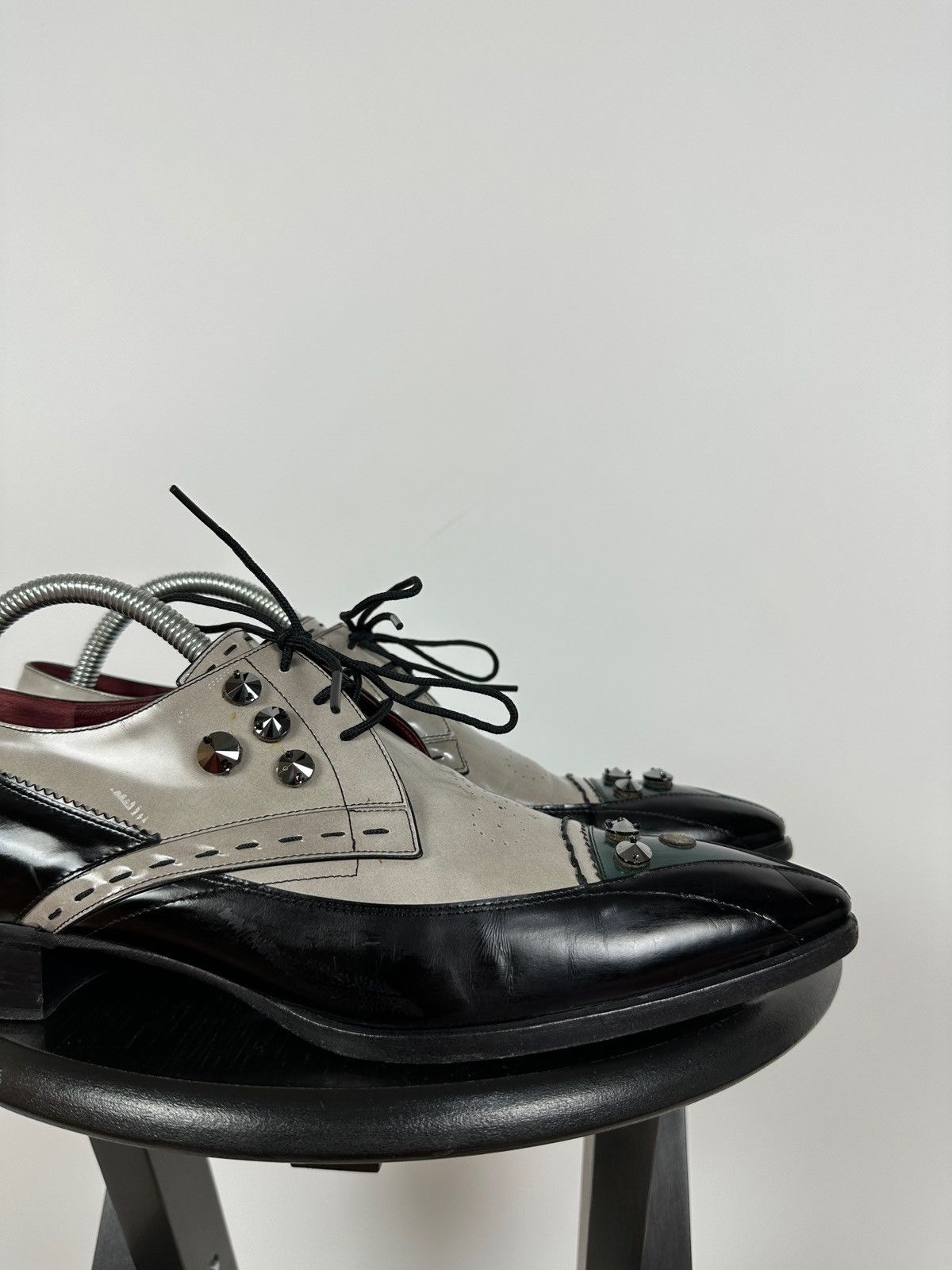 Prada Prada Studded Rhinestone Two-Tone Oxford Dress Leather Shoes Size US 8 / EU 41 - 12 Thumbnail