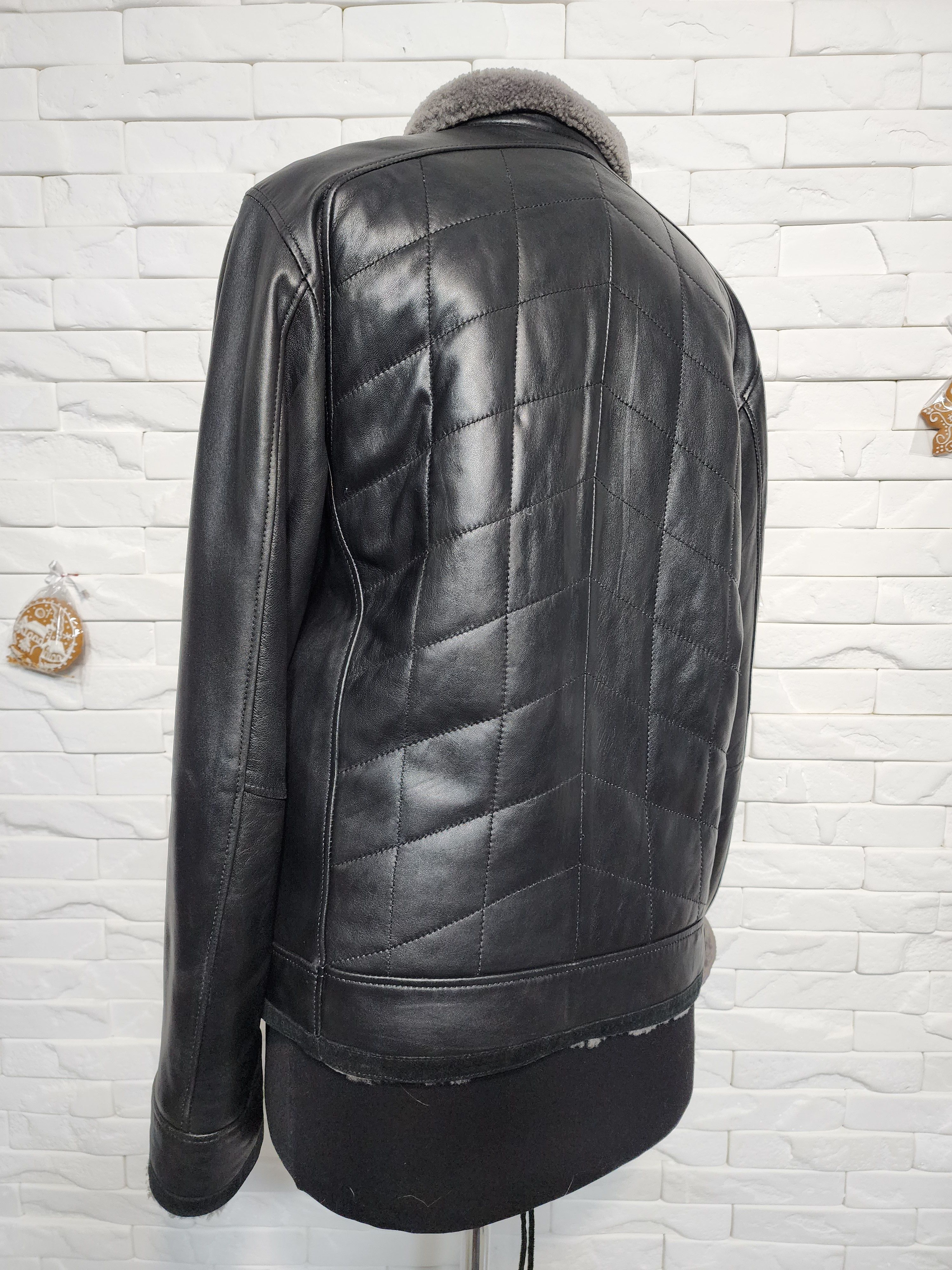 Furla Men's Black Sheepskin Coat: Warm Leather Jacket Size US L / EU 52-54 / 3 - 6 Thumbnail