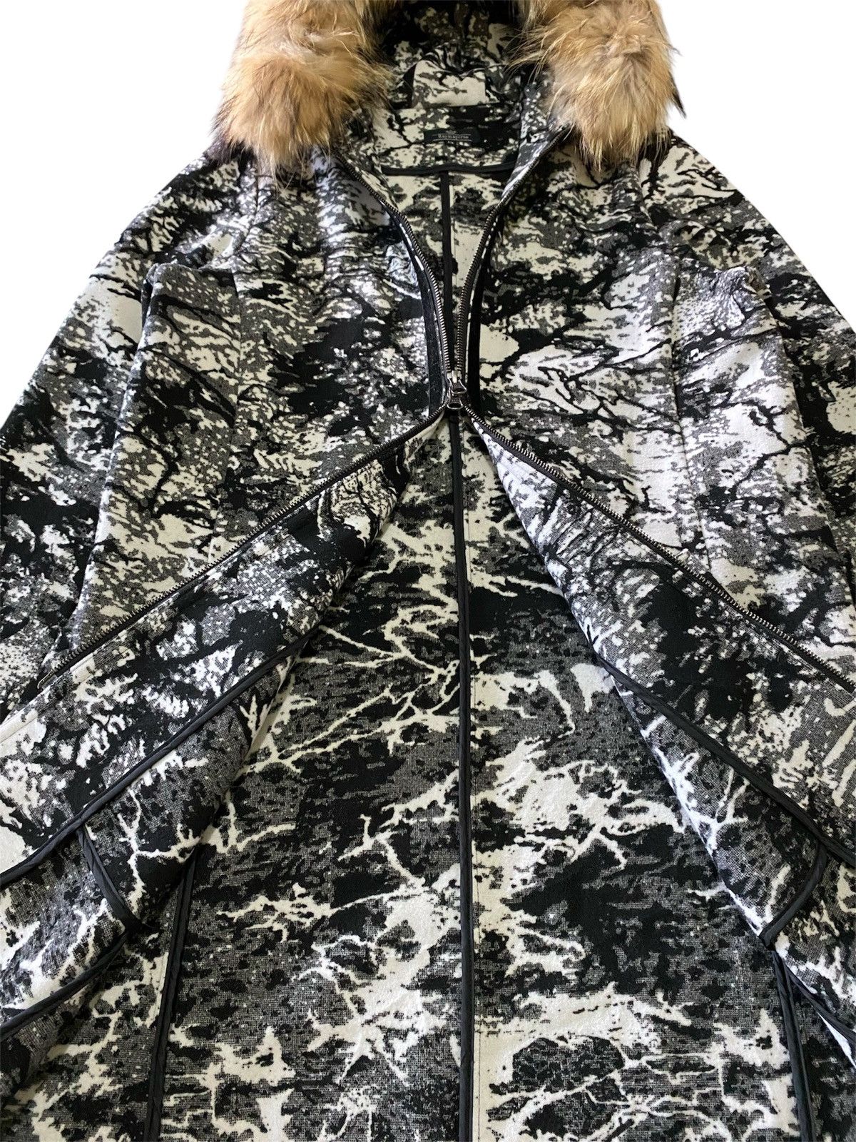 Japanese Brand Fur Raymayers Fabric From ITALY Monochrome Jacket Zip Hoodie Size US M / EU 48-50 / 2 - 9 Thumbnail