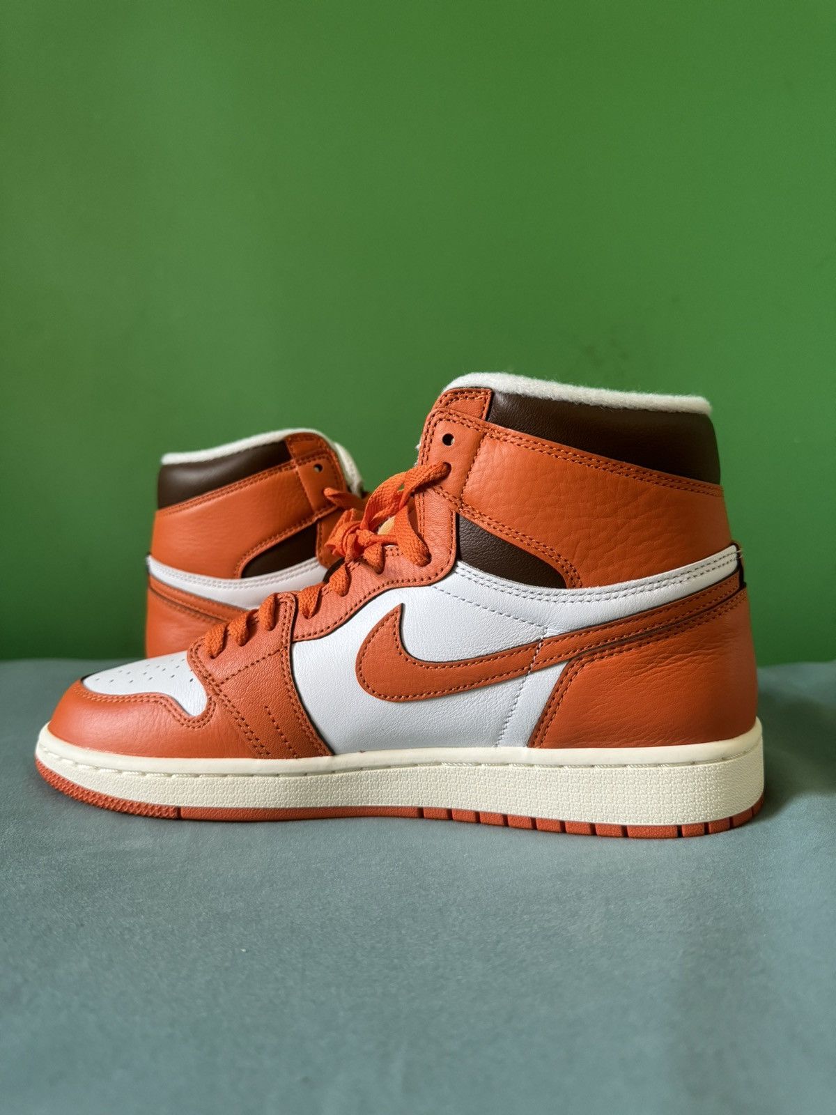 Nike Nike Air Jordan 1 High Starfish 2022 Size US 10 / IT 40 - 2 Thumbnail