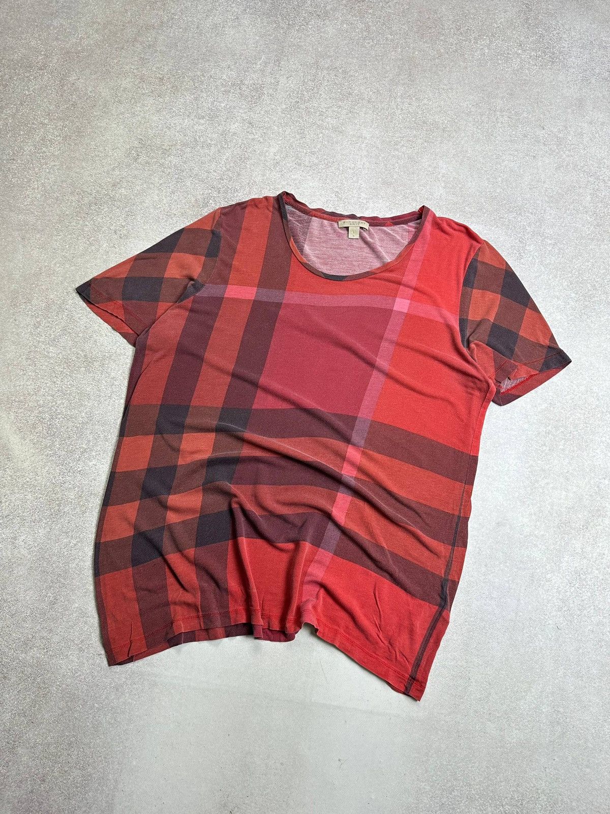 Burberry Vintage Burberry Nova Check T-shirt Rare L Size US L / EU 52-54 / 3 - 2 Thumbnail